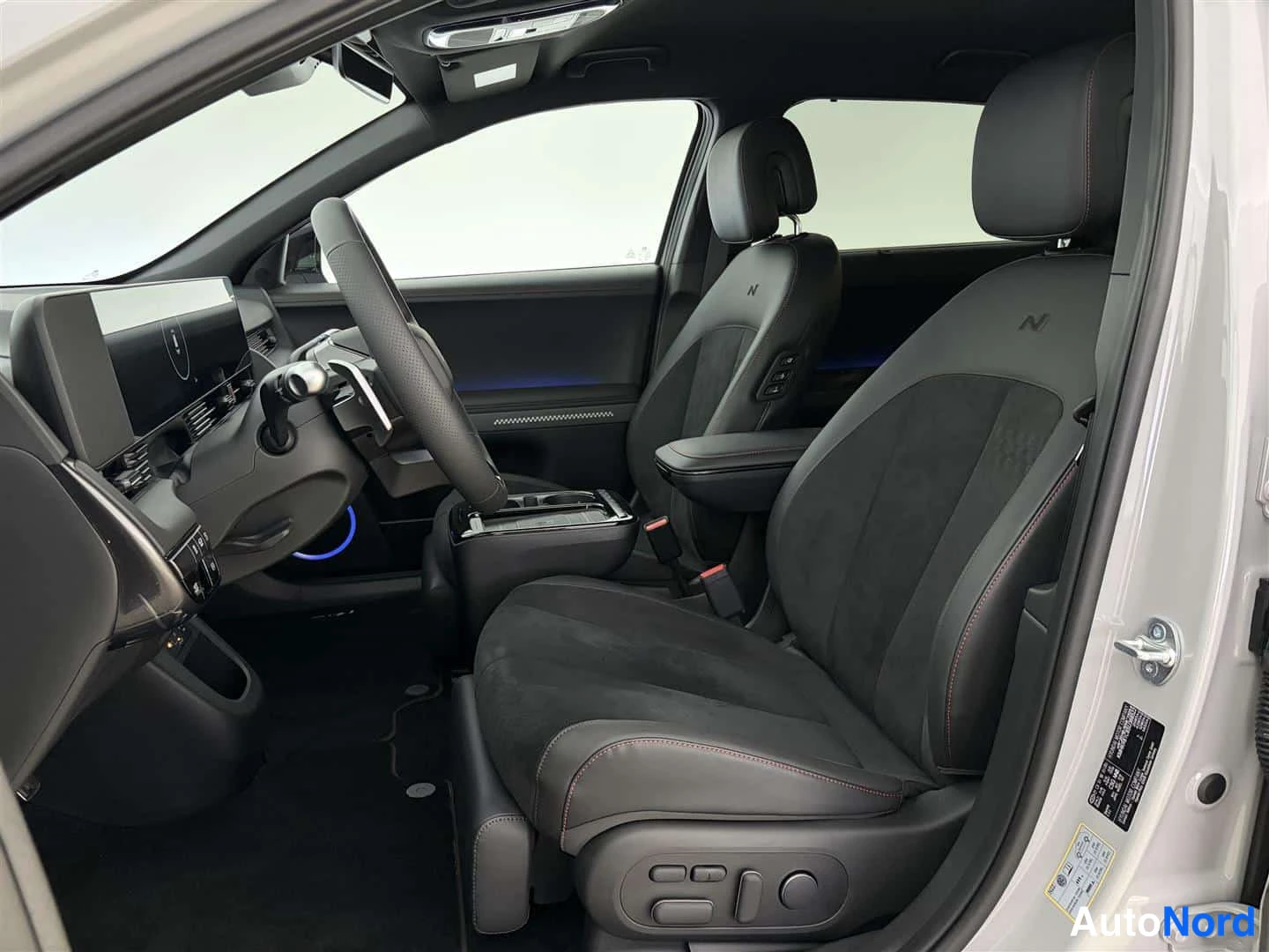 Harmaa Hyundai IONIQ 5 2026, ohjaamo, kuva 15