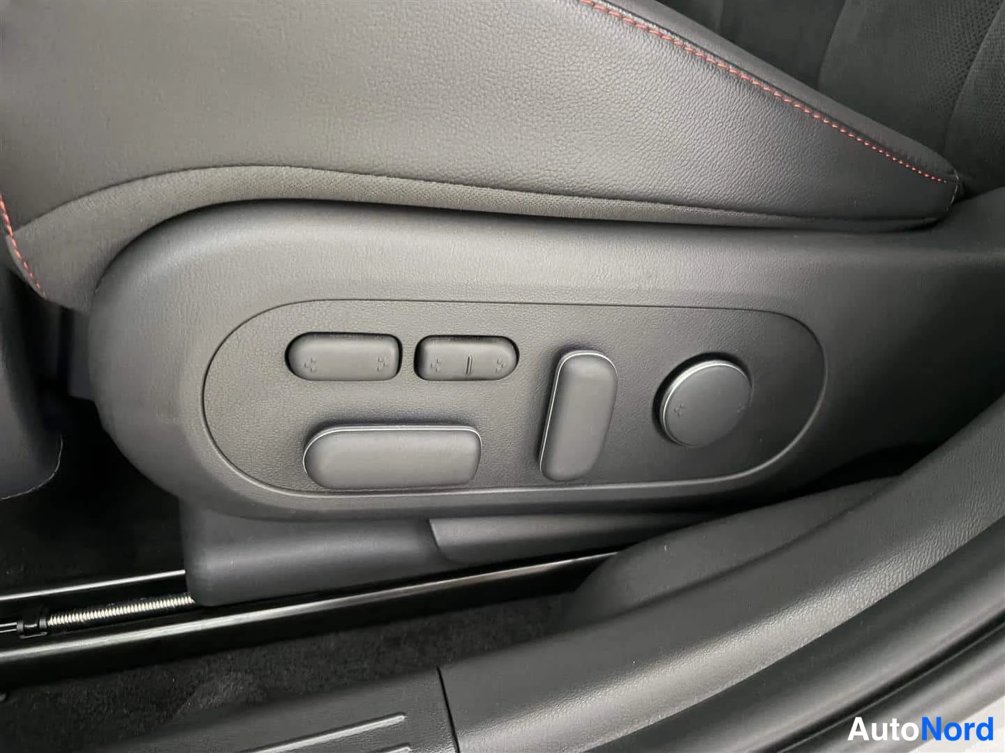 Harmaa Hyundai IONIQ 5 2026, yksityiskohta, kuva 33