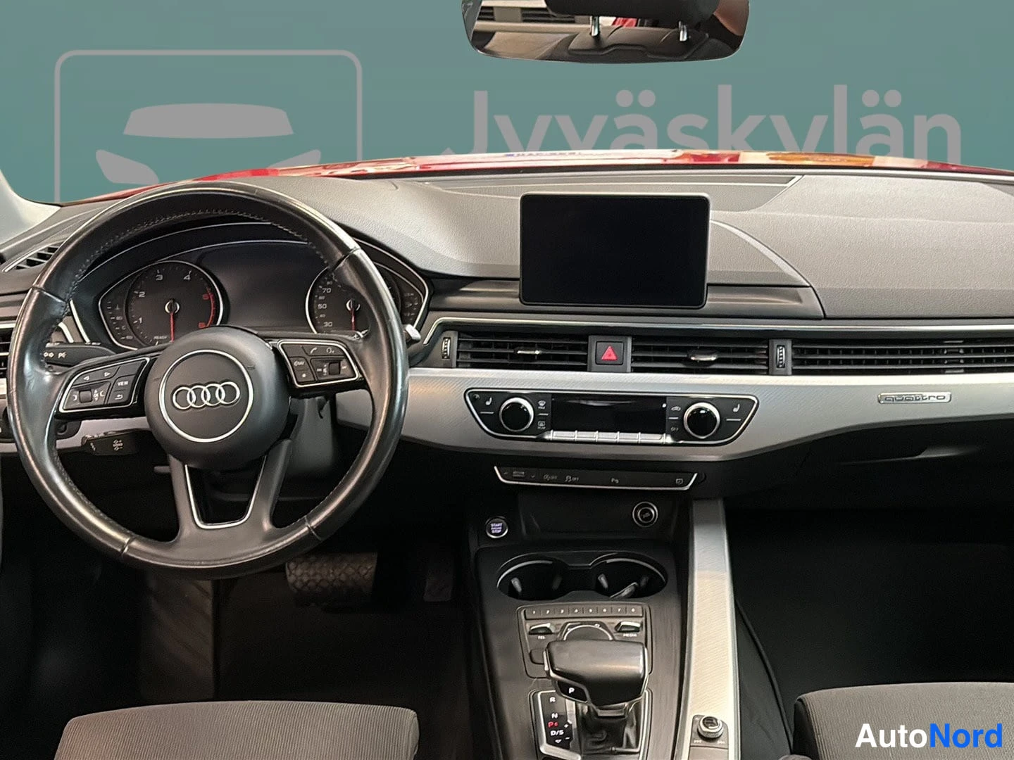 Punainen Audi A4 2017, ohjaamo, kuva 11