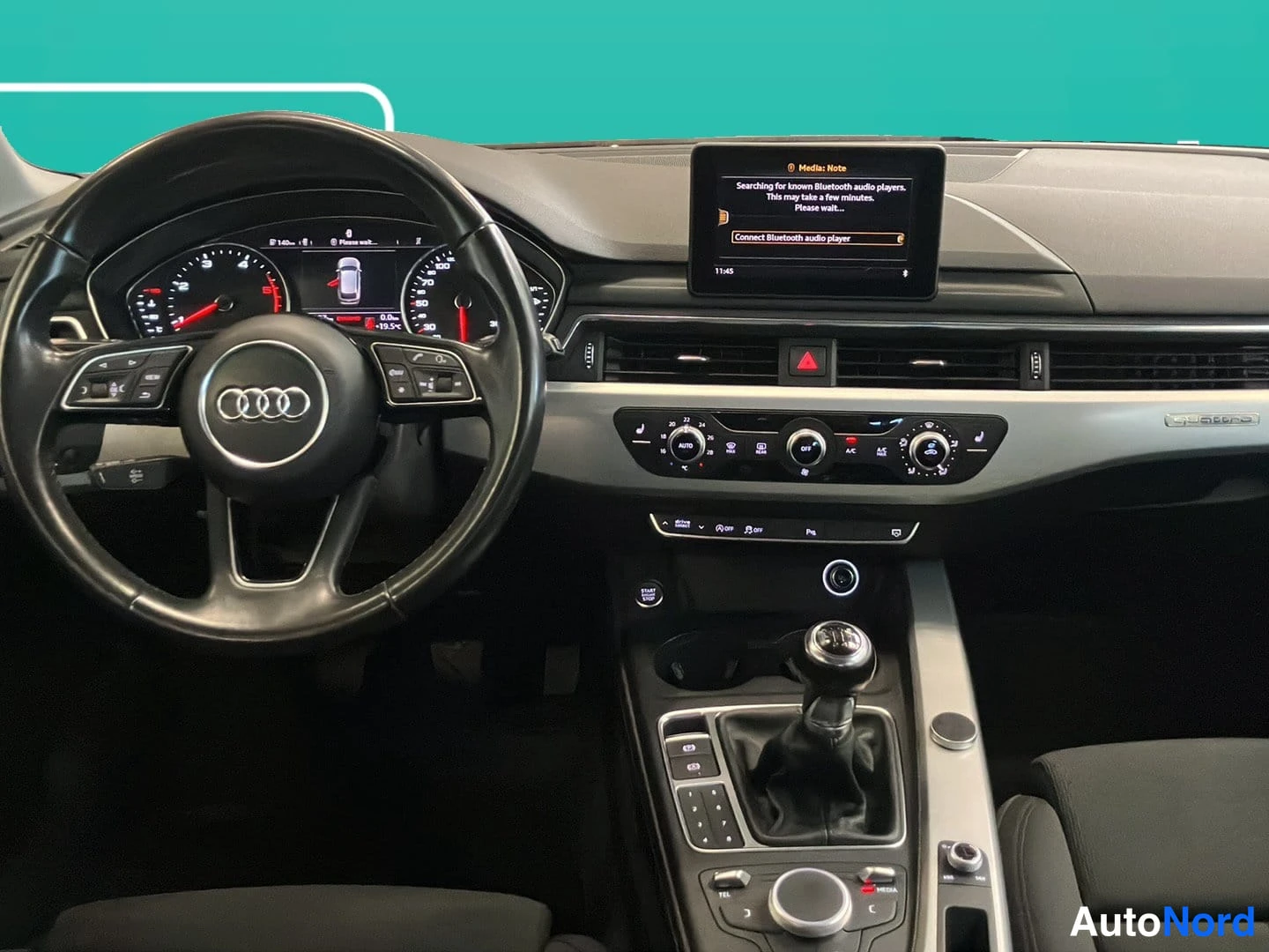 Musta Audi A4 2017, ohjaamo, kuva 5