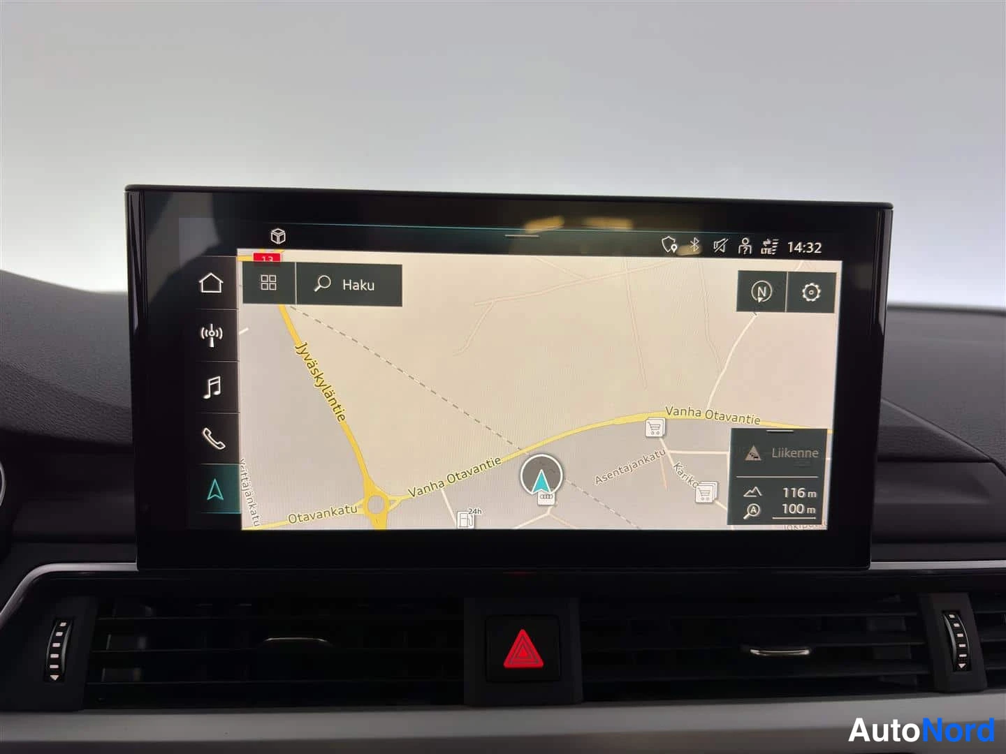Harmaa Audi A4 2020, yksityiskohta, kuva 24