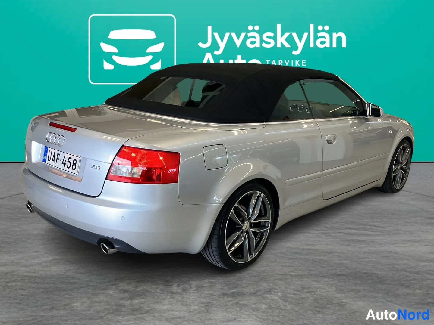 Harmaa Audi A4 2003, takaviisto, kuva 5