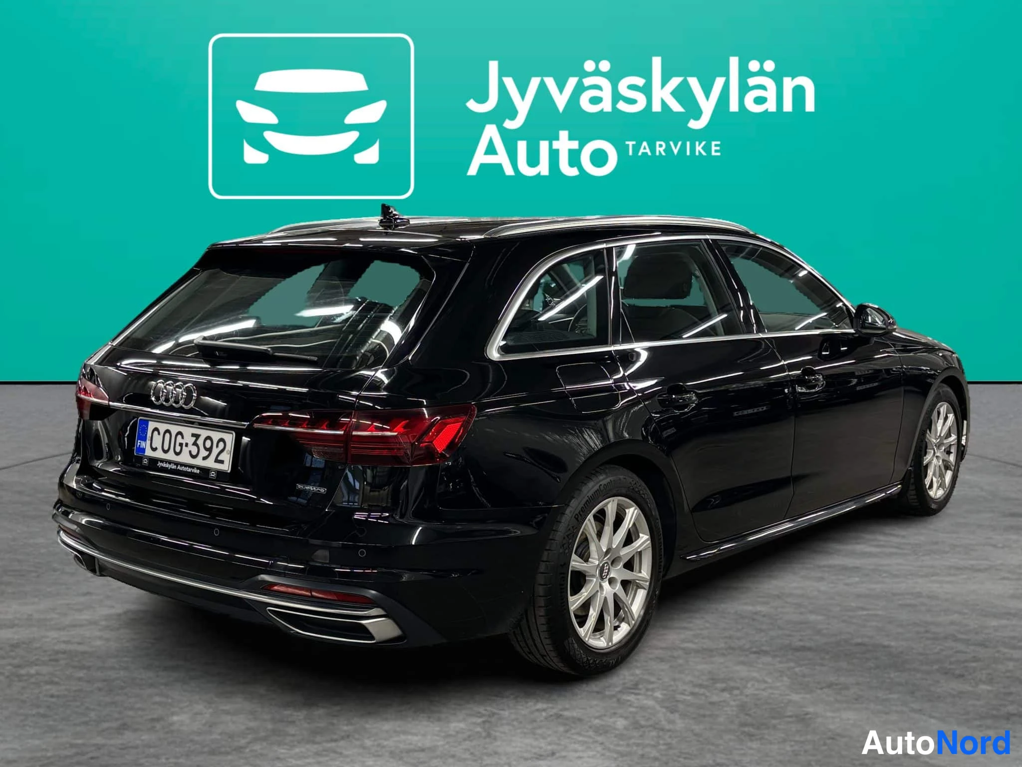 Musta Audi A4 2020, takaviisto, kuva 11