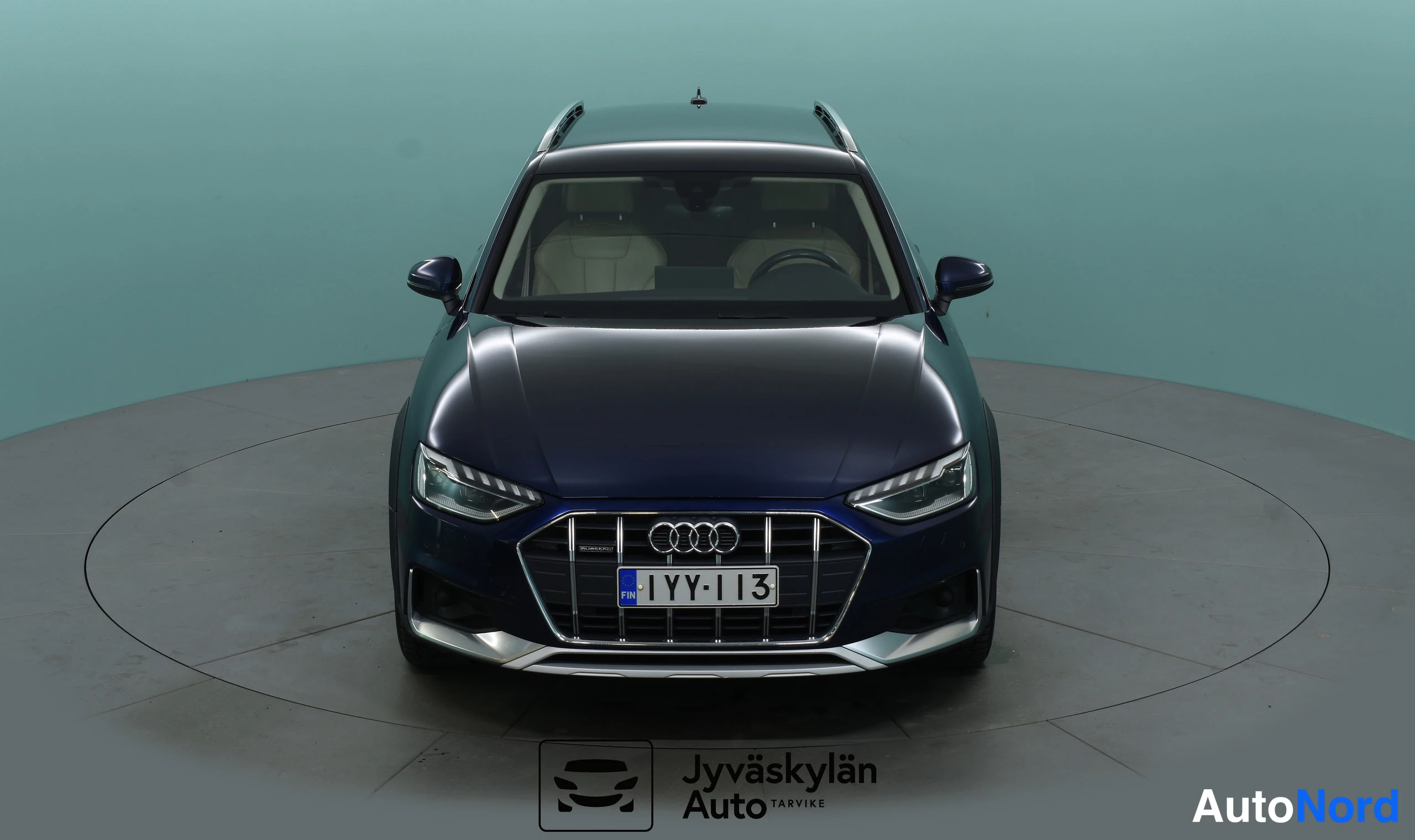 Sininen Audi A4 allroad quattro 2021, edestä, kuva 7