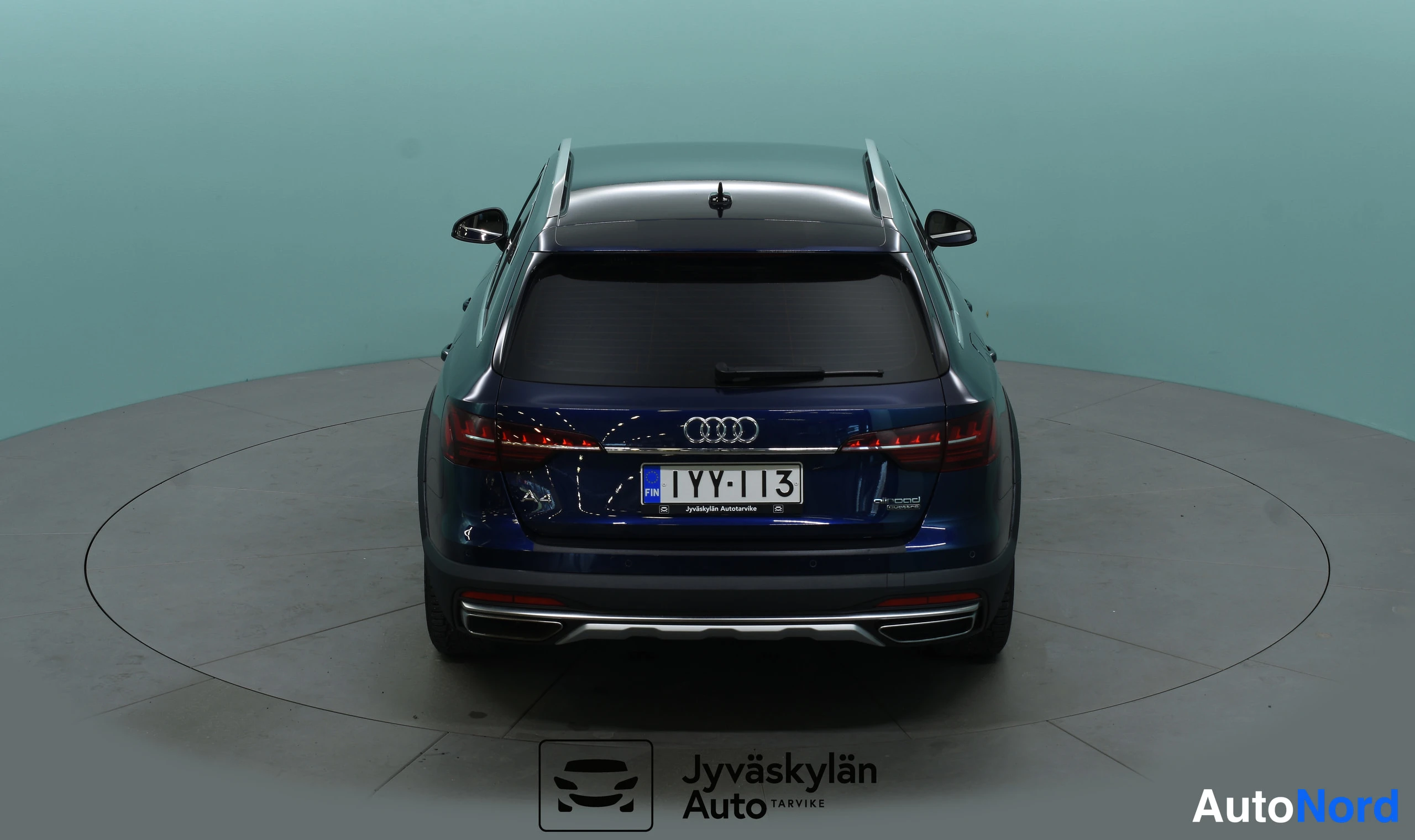 Sininen Audi A4 allroad quattro 2021, takaa, kuva 24
