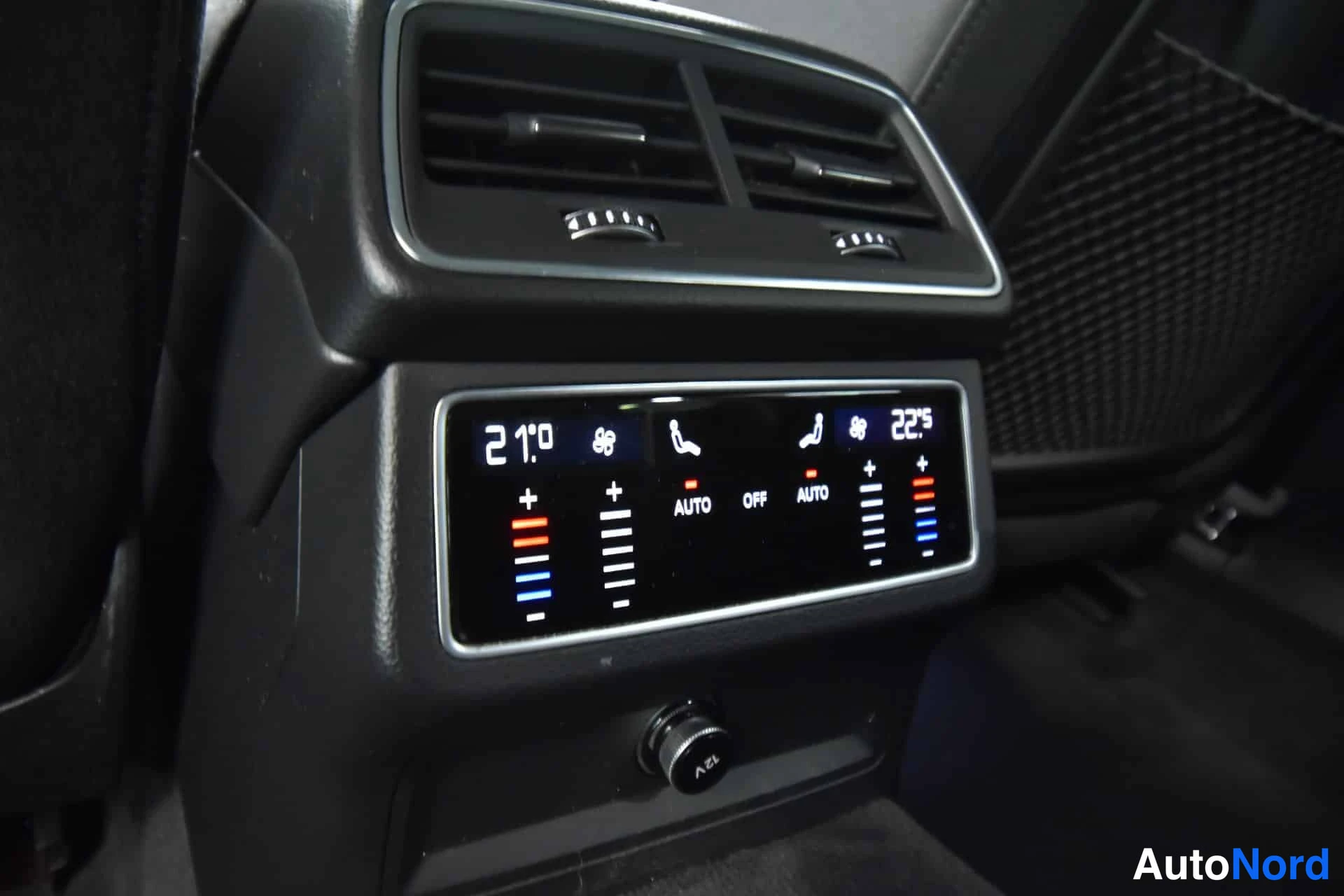 Valkoinen Audi A6 2021, yksityiskohta, kuva 20