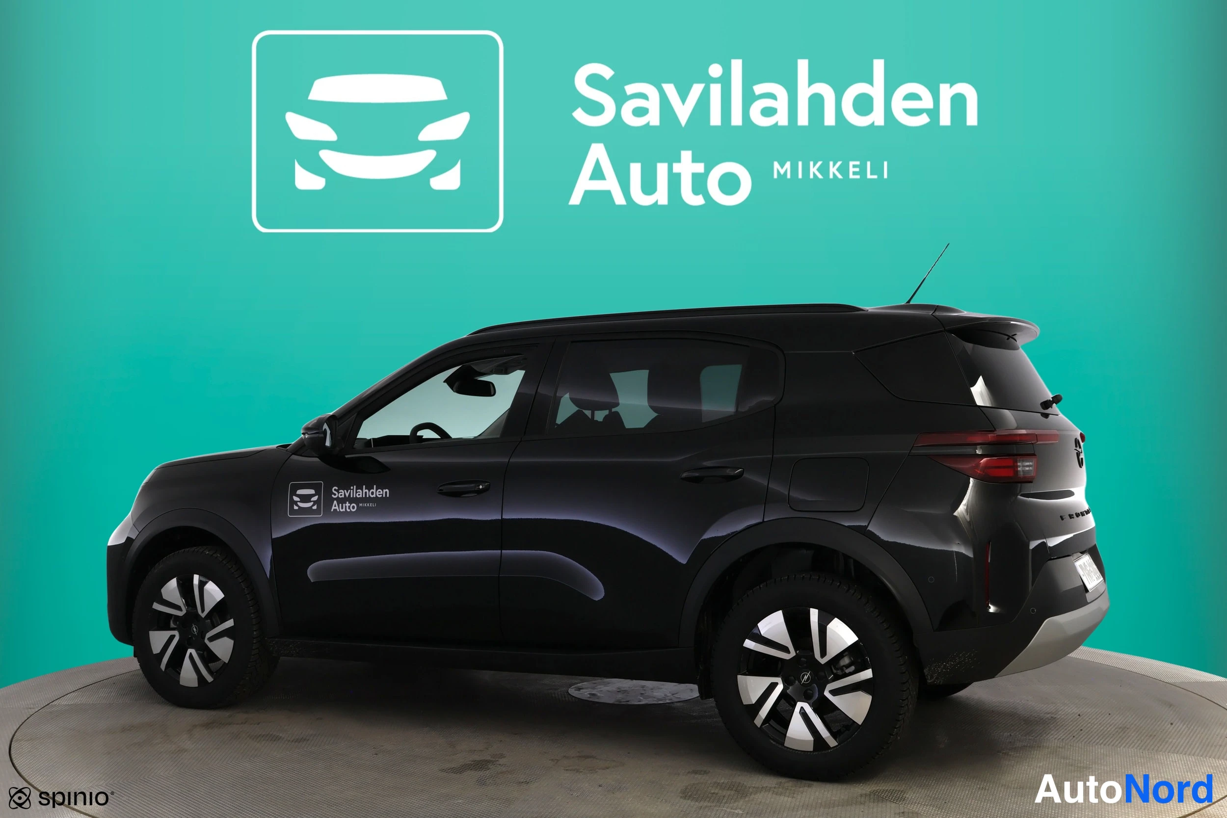 Musta Opel Frontera 2026, takaviisto, kuva 8