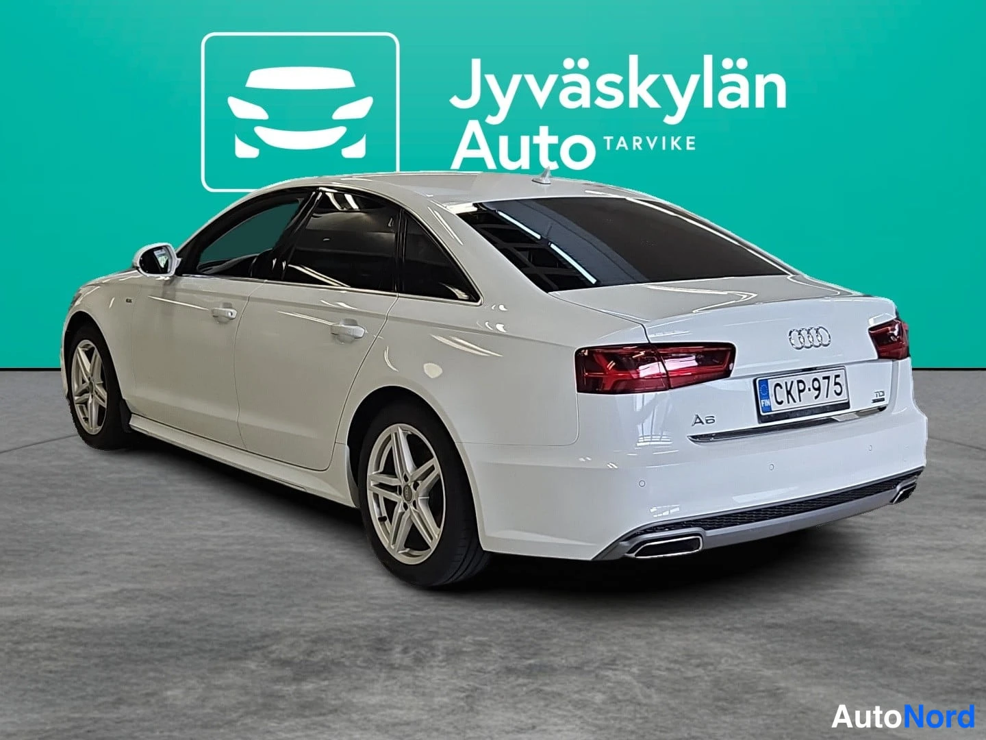 Valkoinen Audi A6 2018, takaviisto, kuva 6