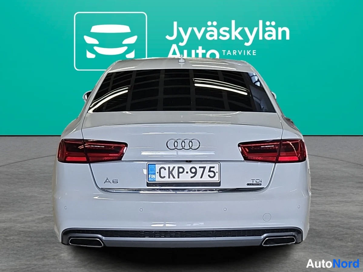 Valkoinen Audi A6 2018, takaa, kuva 7