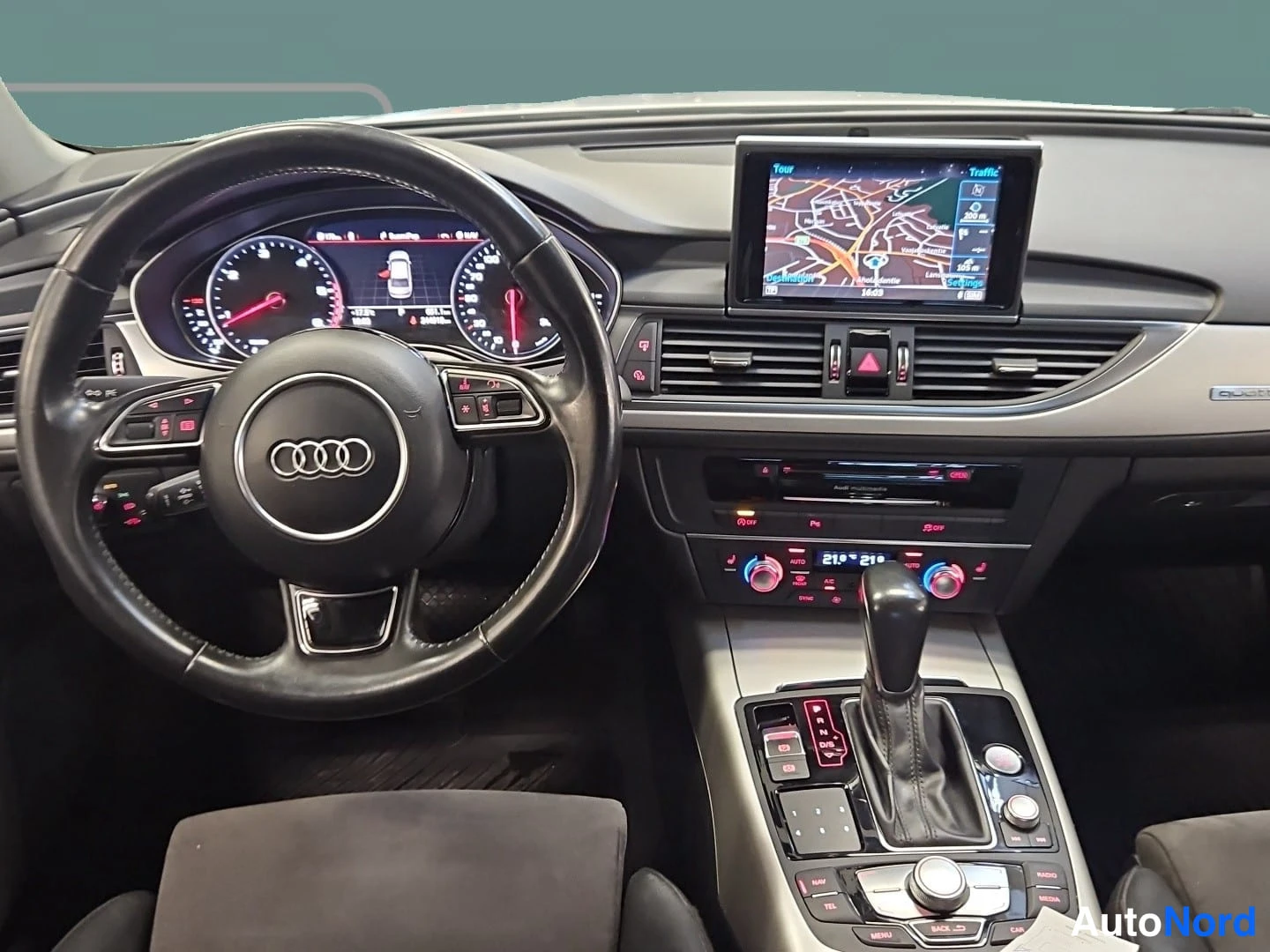 Valkoinen Audi A6 2018, ohjaamo, kuva 8
