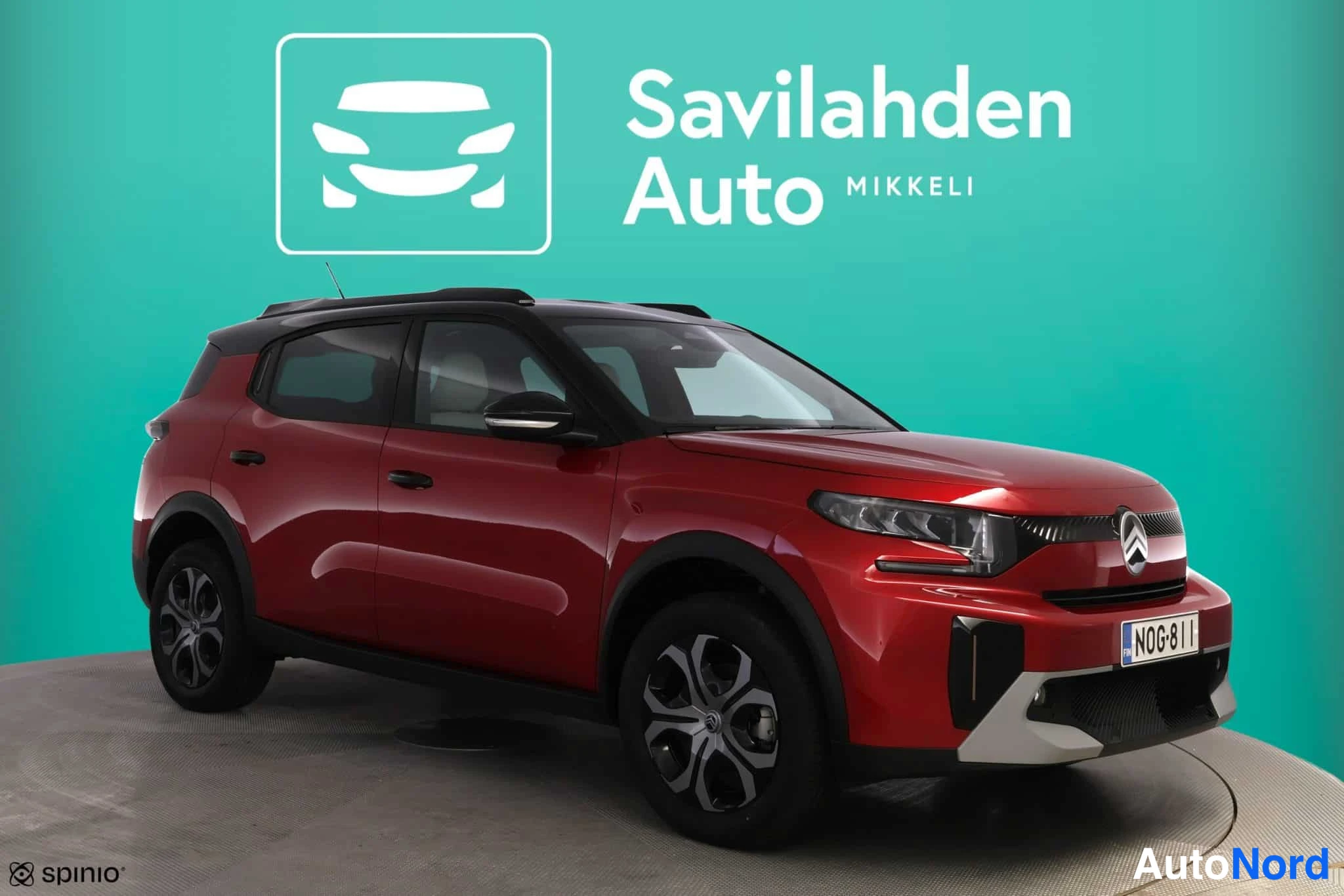 Punainen Citroen e-C3 Aircross 2026, etuviisto, keula oikealle, kuva 5