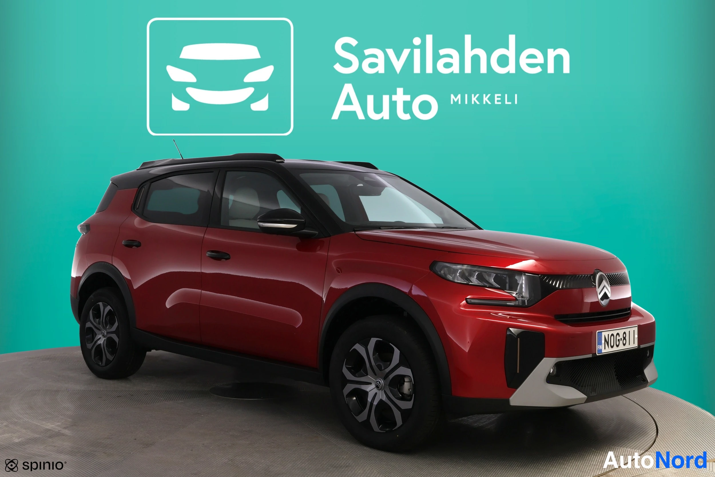 Punainen Citroen e-C3 Aircross 2026, etuviisto, keula oikealle, kuva 6