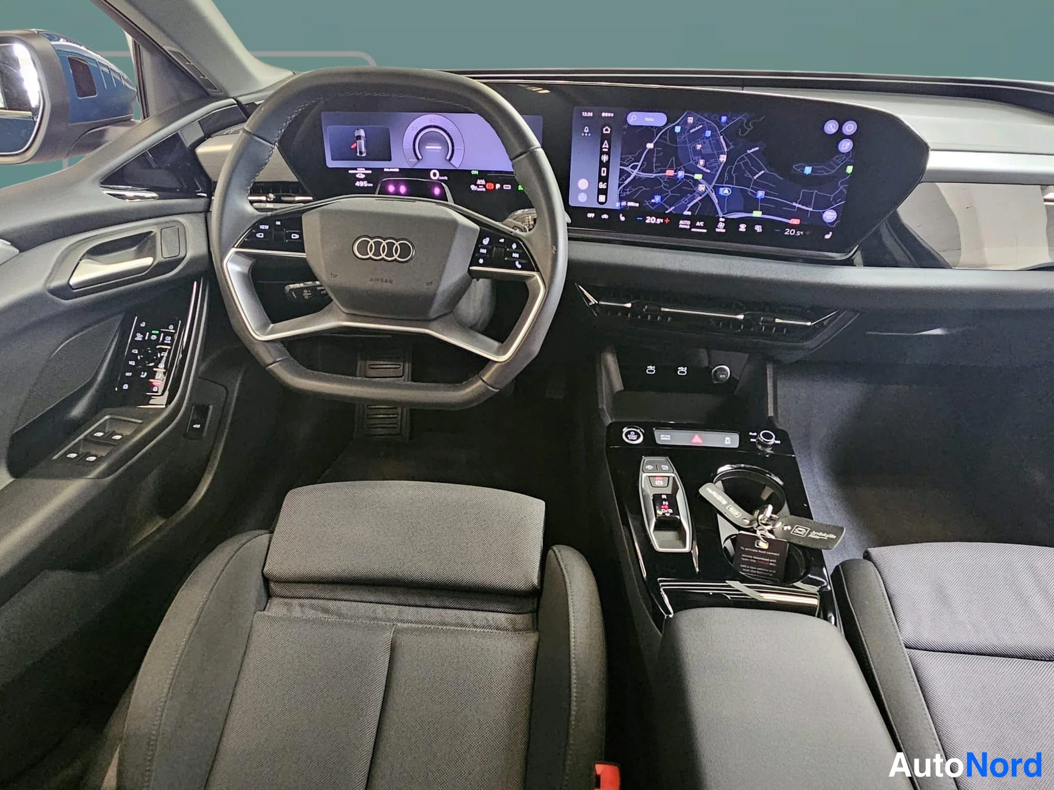 Blå Audi A6 e-tron 2026, förarplats, bild 21