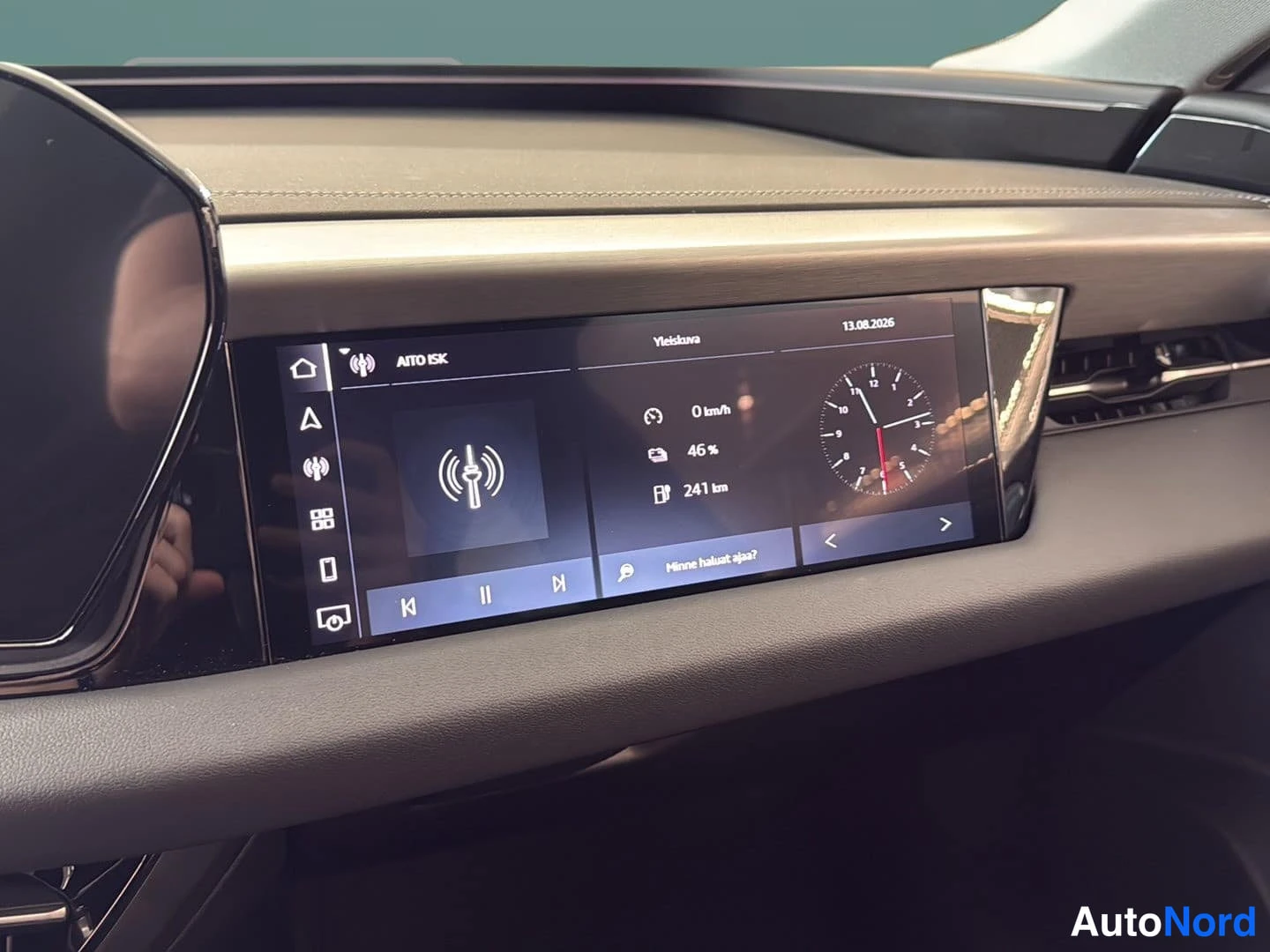 Valkoinen Audi A6 e-tron 2025, yksityiskohta, kuva 17