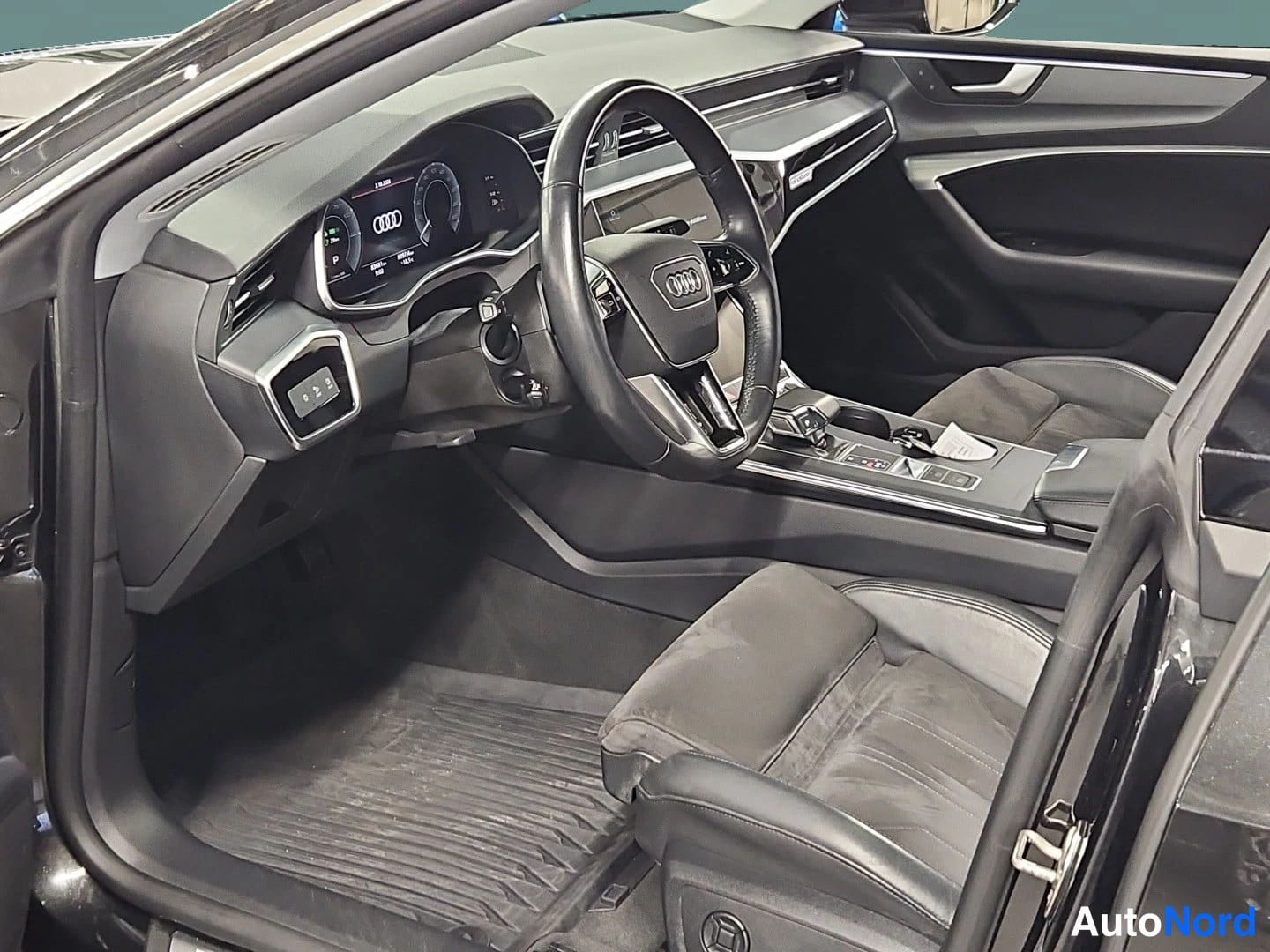 Harmaa Audi A7 2021, ohjaamo, kuva 12