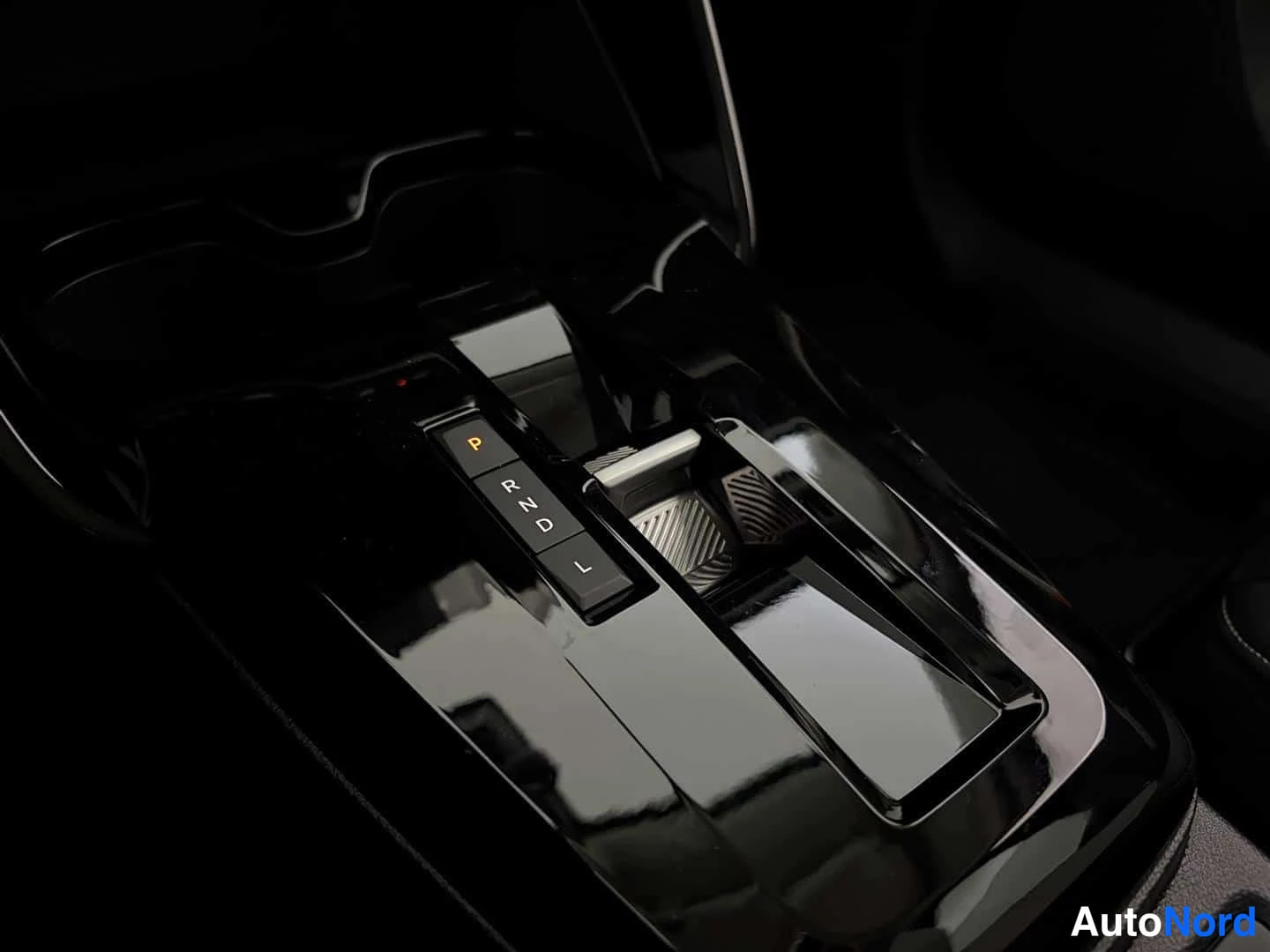 Punainen Citroen C3 Aircross 2026, yksityiskohta, kuva 33