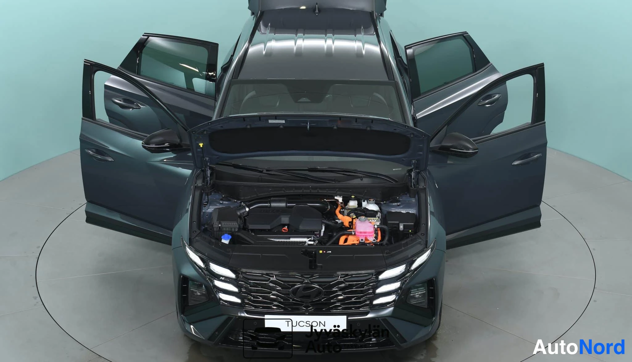 Harmaa Hyundai Tucson 2026, moottoritila, kuva 31
