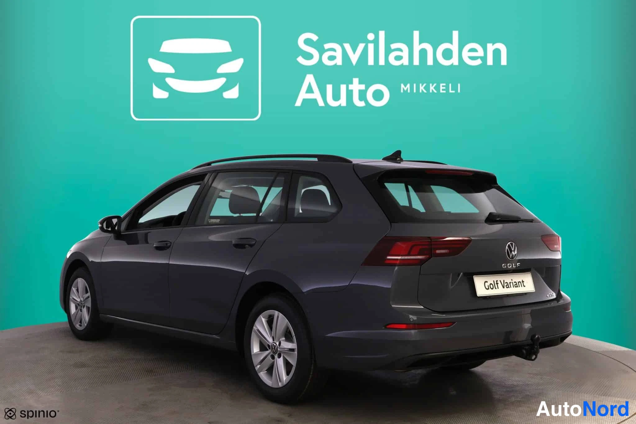 Harmaa Volkswagen Golf 2026, takaviisto, kuva 9