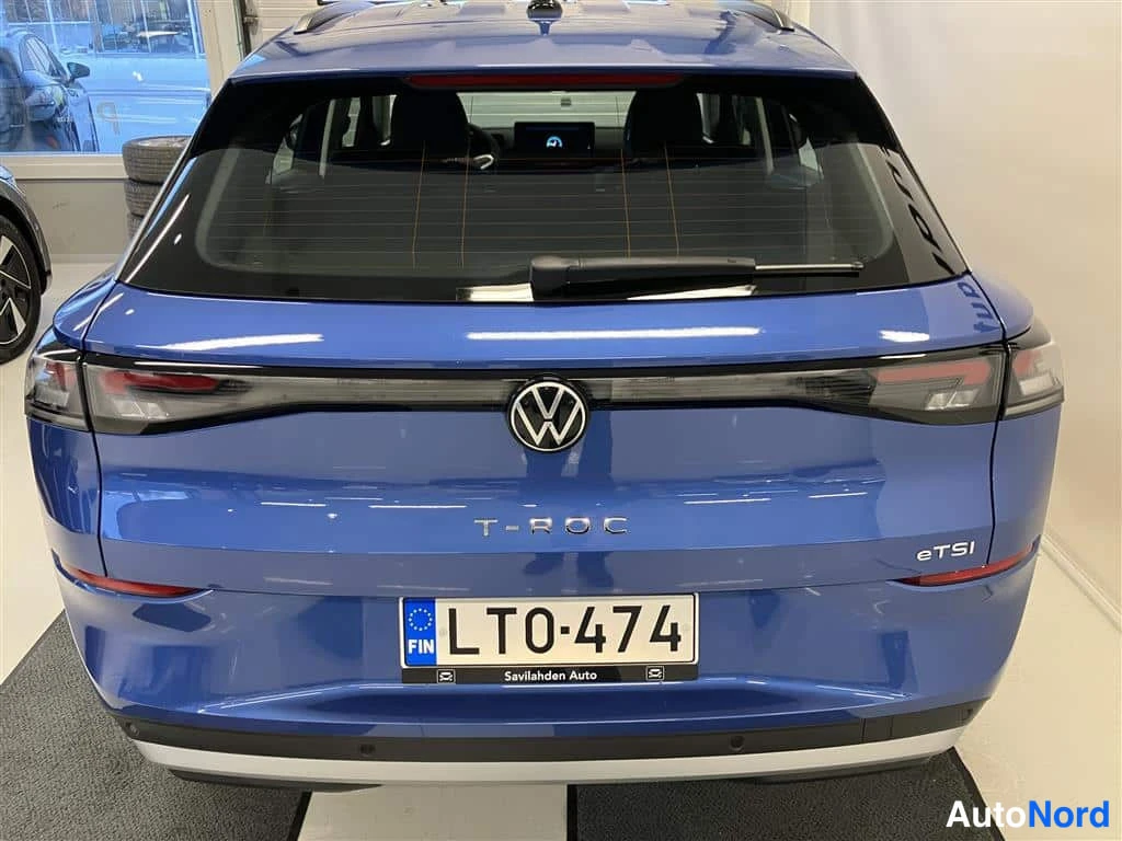 Sininen Volkswagen T-Roc 2026, takaa, kuva 6