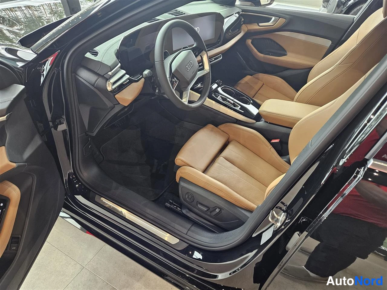 Musta Audi A5 2026, ohjaamo, kuva 13