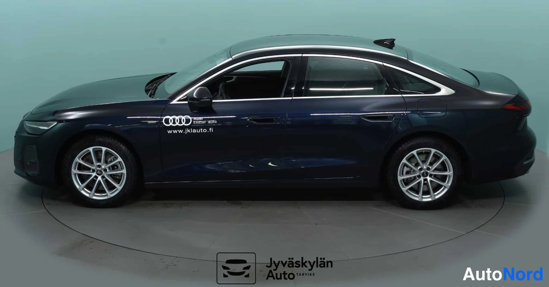 Sininen Audi A6 2026, sivulta, kuva 8