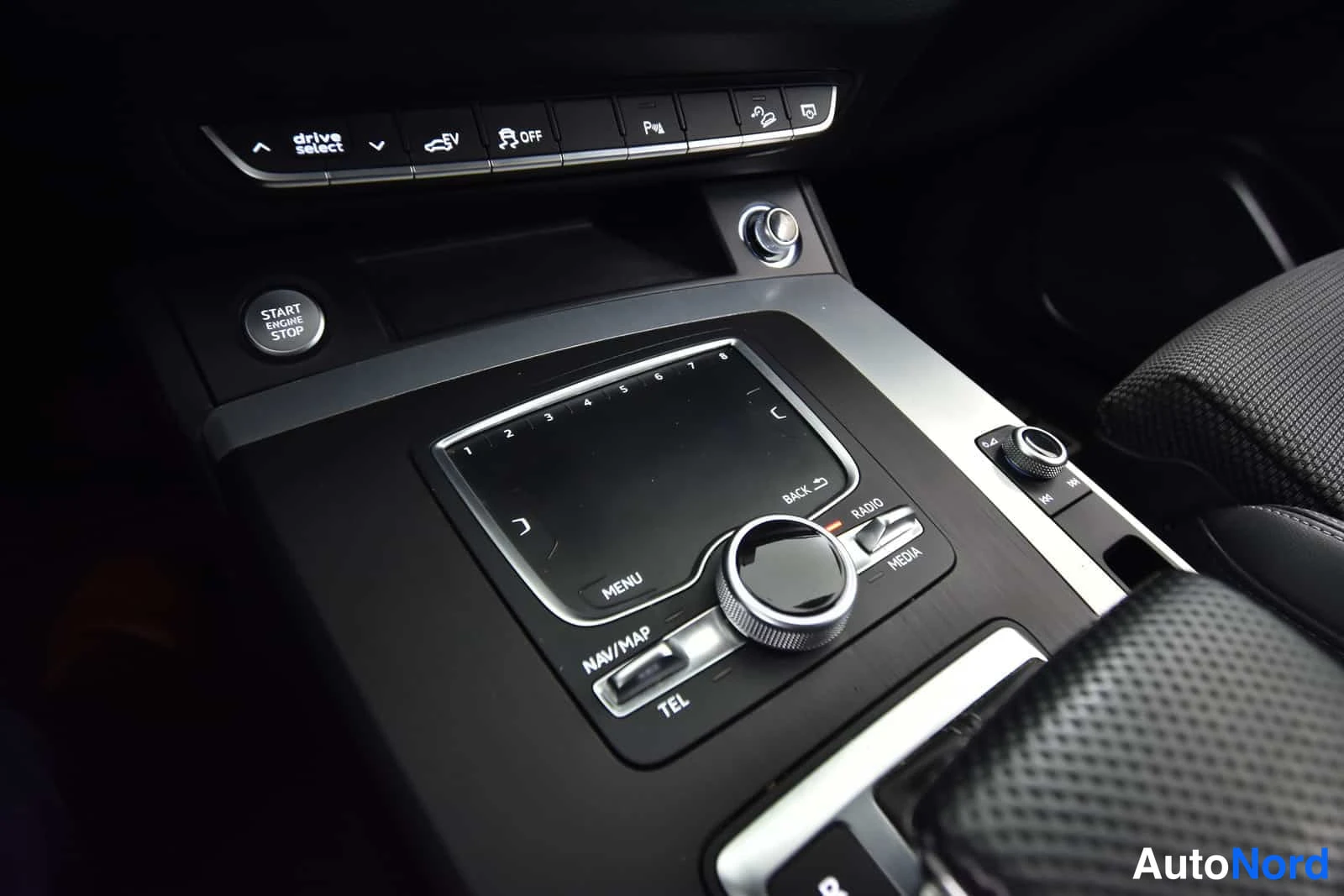 Harmaa Audi Q5 2019, yksityiskohta, kuva 30