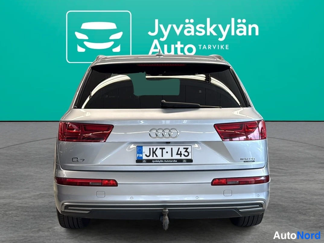 Hopea Audi Q7 2018, takaa, kuva 7