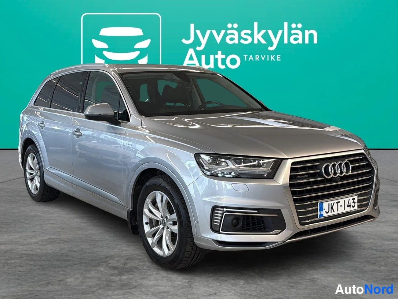 Hopea Audi Q7 2018, etuviisto, keula oikealle, kuva 2