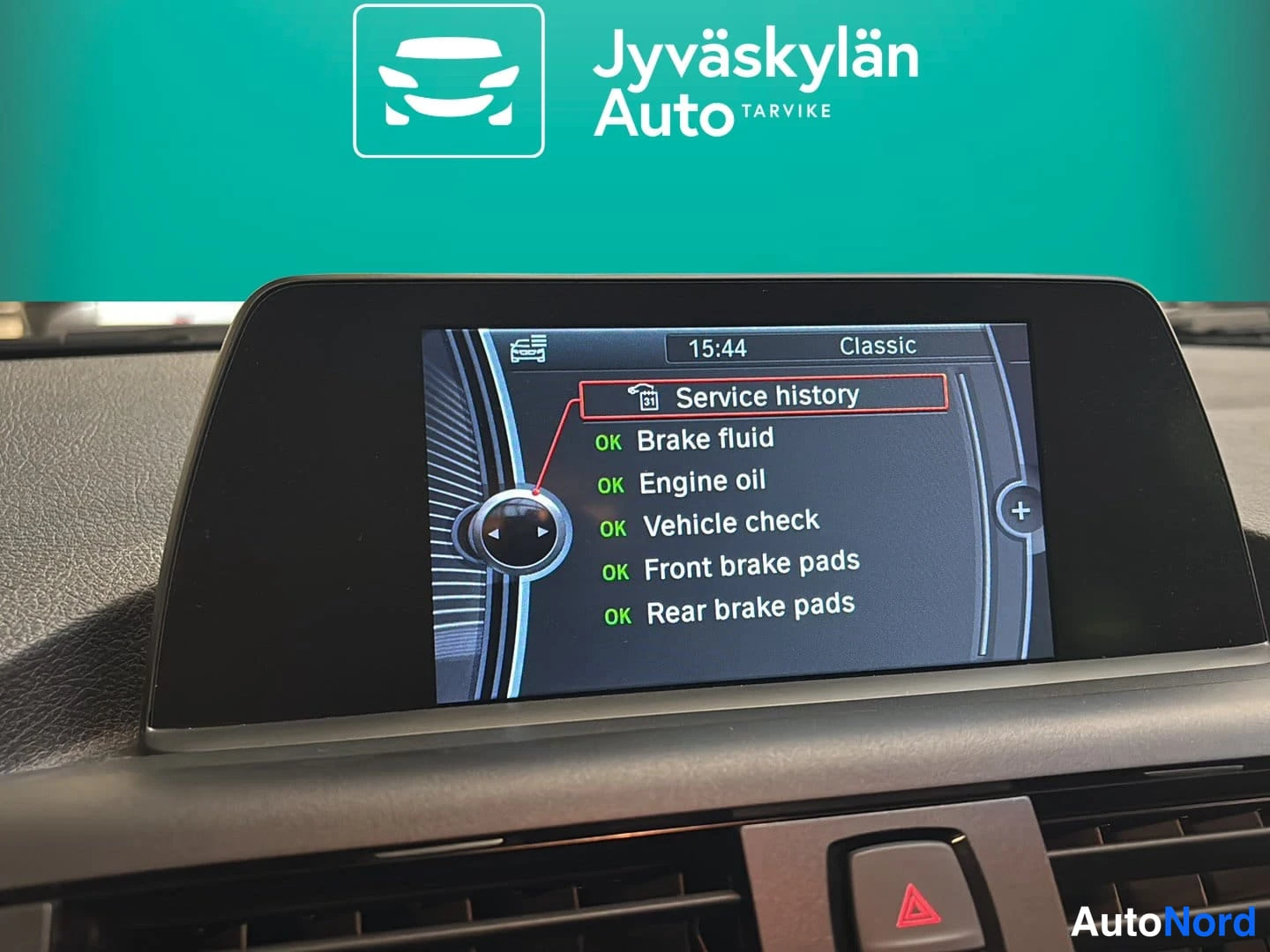 Musta BMW 116i 2014, yksityiskohta, kuva 16