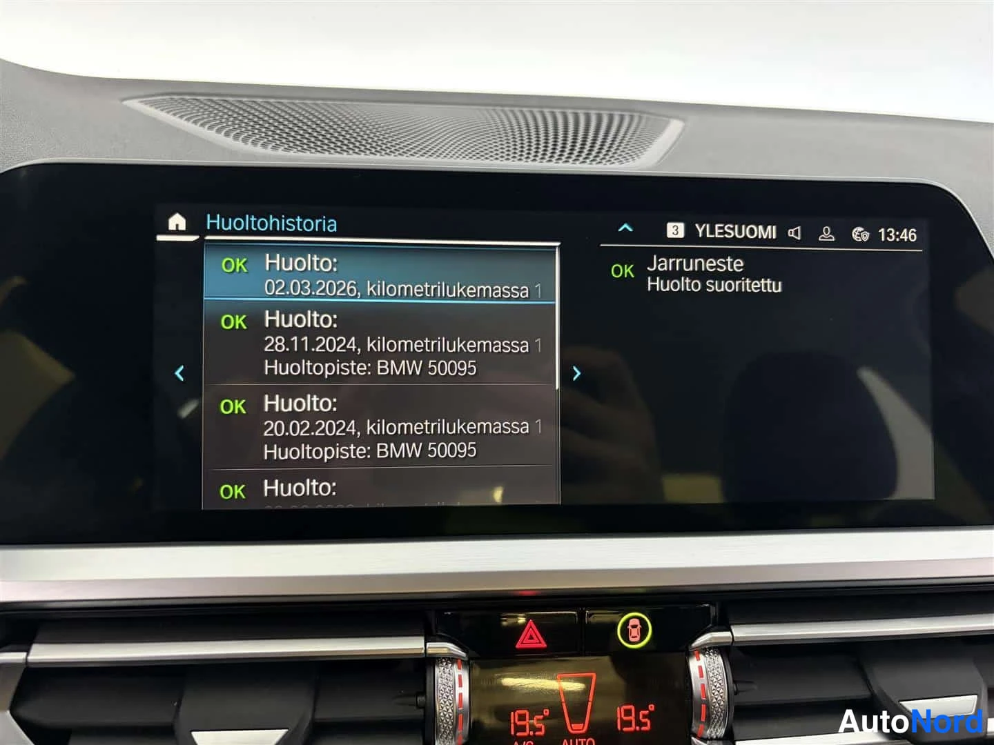 Musta BMW 320 2021, yksityiskohta, kuva 27