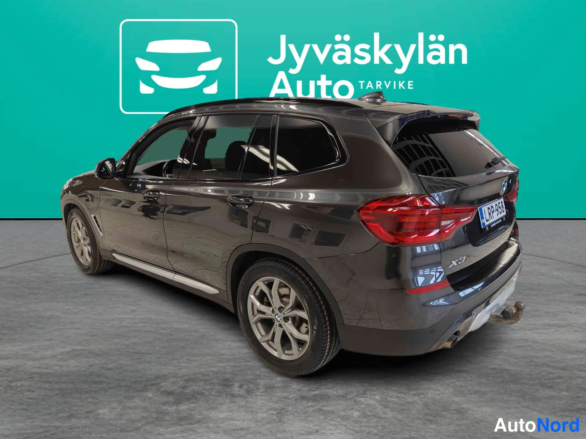 Harmaa BMW X3 2020, takaviisto, kuva 13