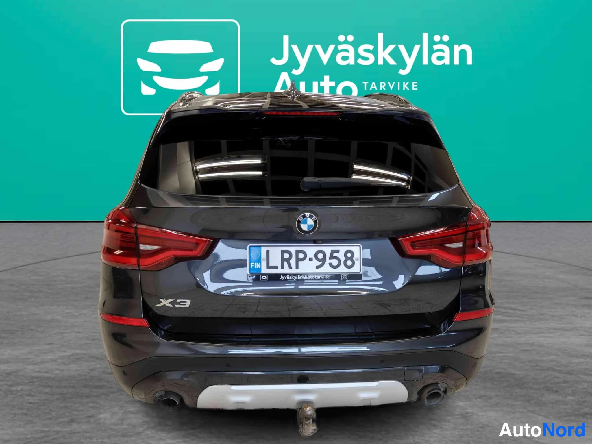 Harmaa BMW X3 2020, takaa, kuva 15