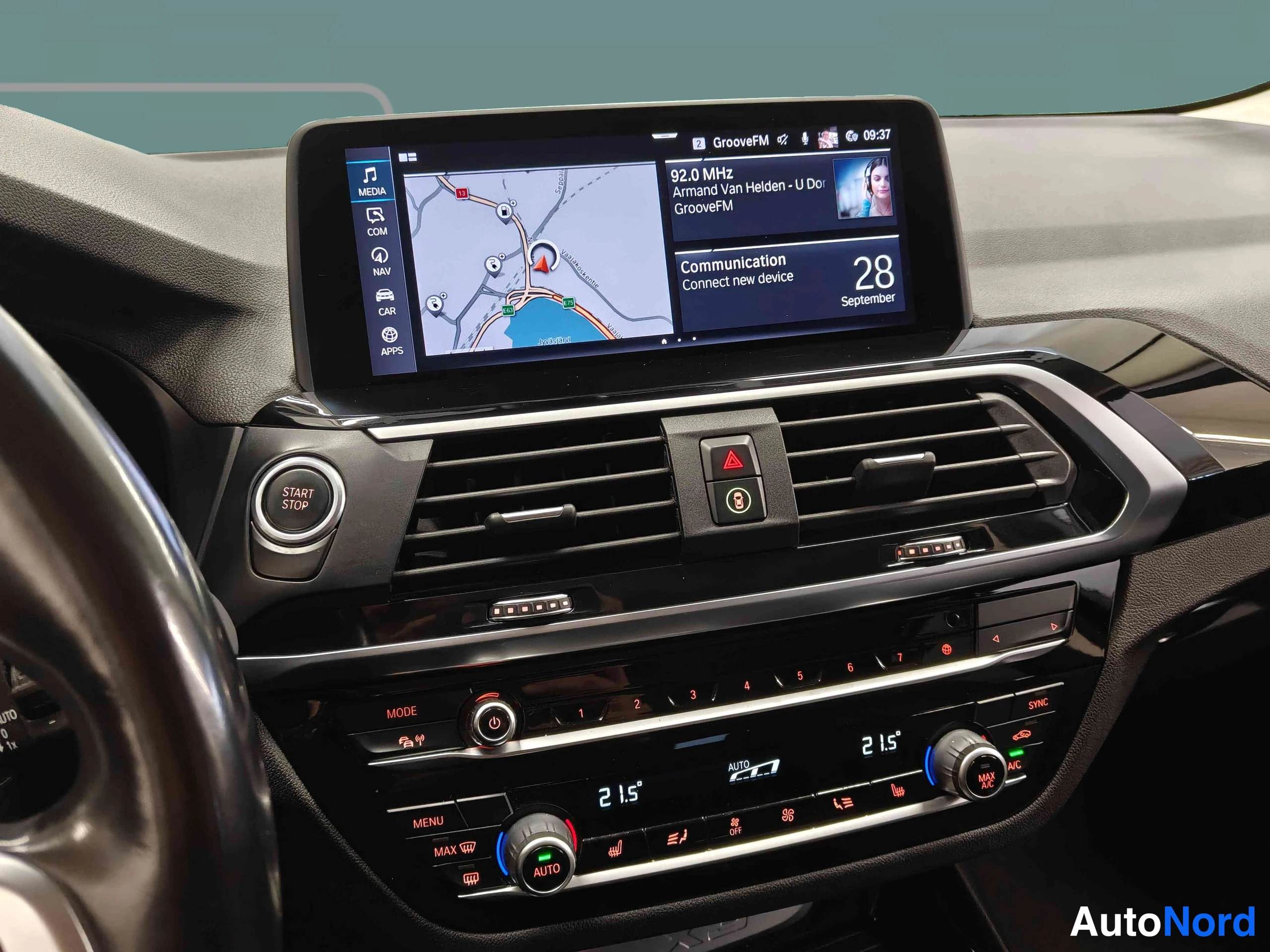 Harmaa BMW X3 2020, ohjaamo, kuva 22