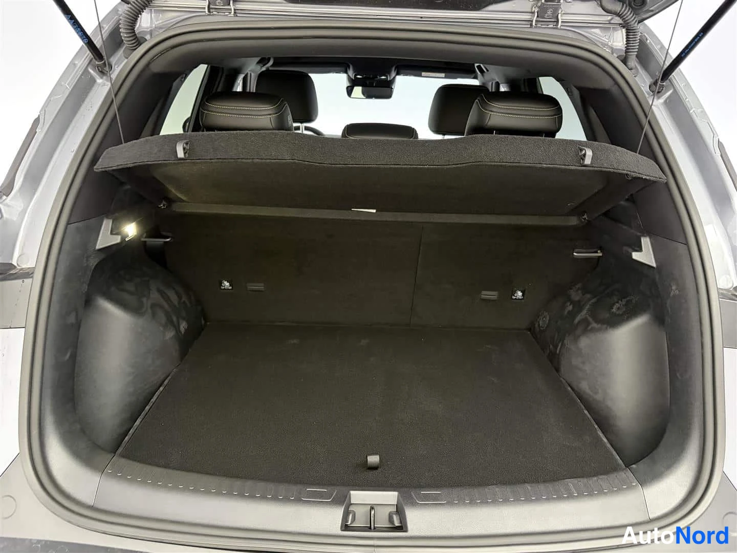 Harmaa BYD Atto 2 2026, tavaratila, kuva 24