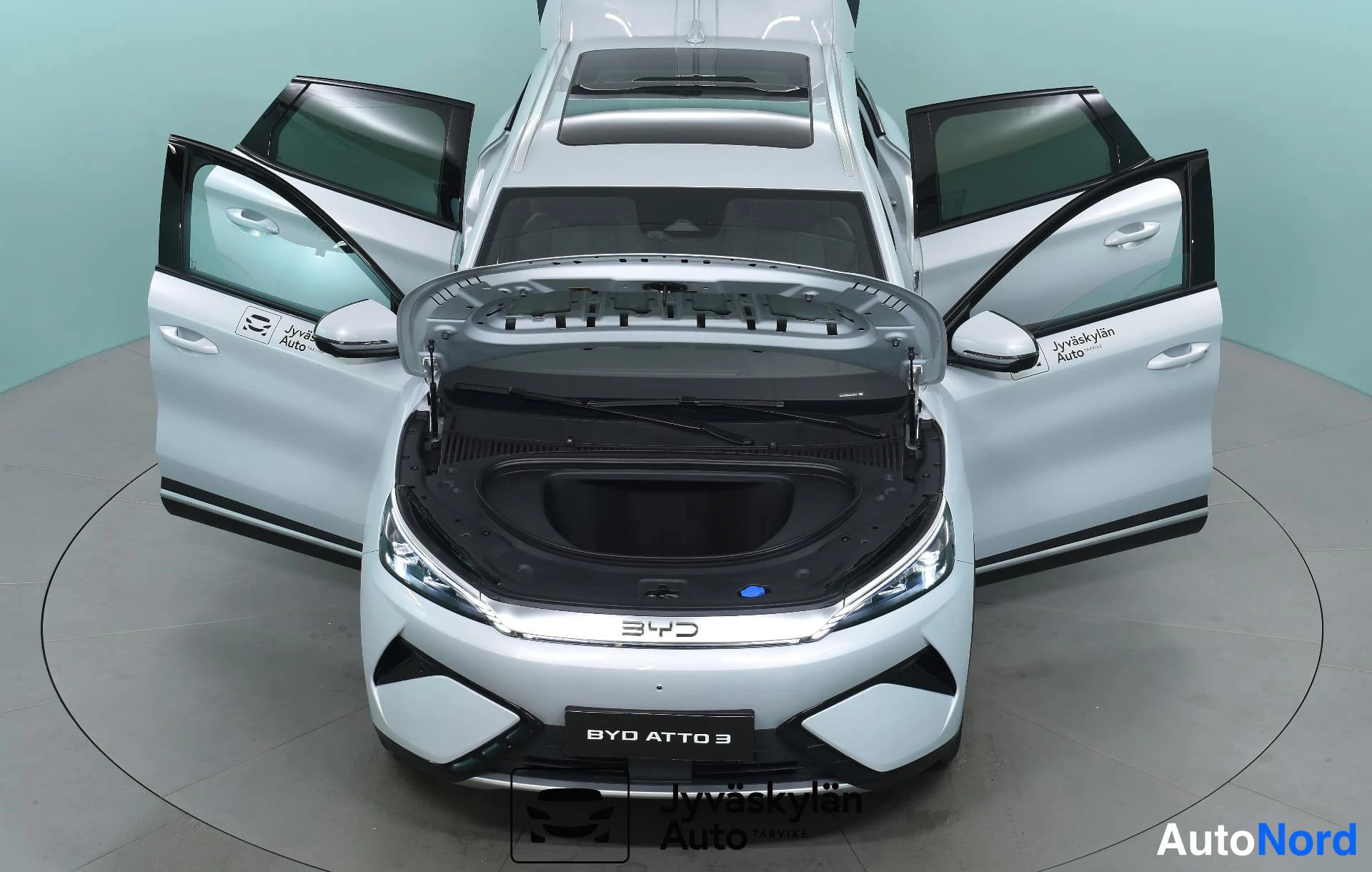 Valkoinen BYD Atto 3 2026, edestä, kuva 6