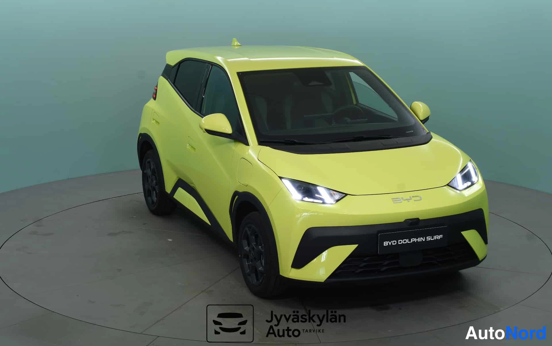 Vihreä BYD Dolphin Surf 2026, etuviisto, keula oikealle, kuva 4