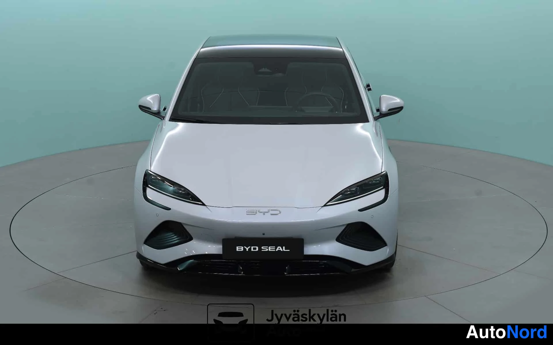 Harmaa BYD Seal 2026, edestä, kuva 7