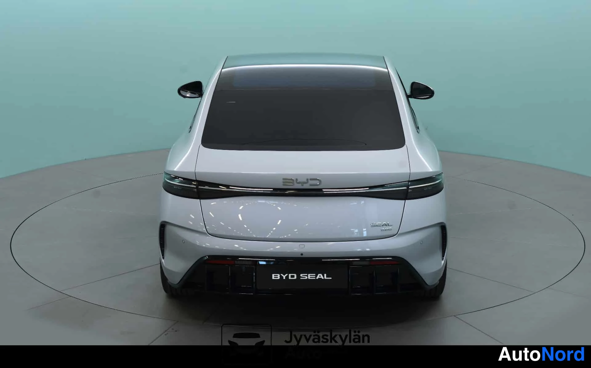 Harmaa BYD Seal 2026, takaa, kuva 12