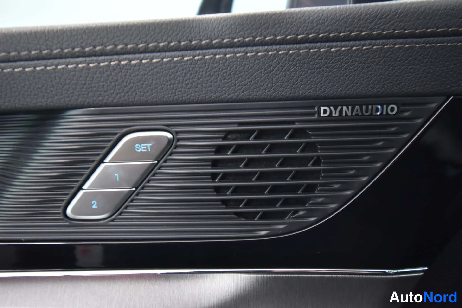 Harmaa BYD Tang 2026, yksityiskohta, kuva 32