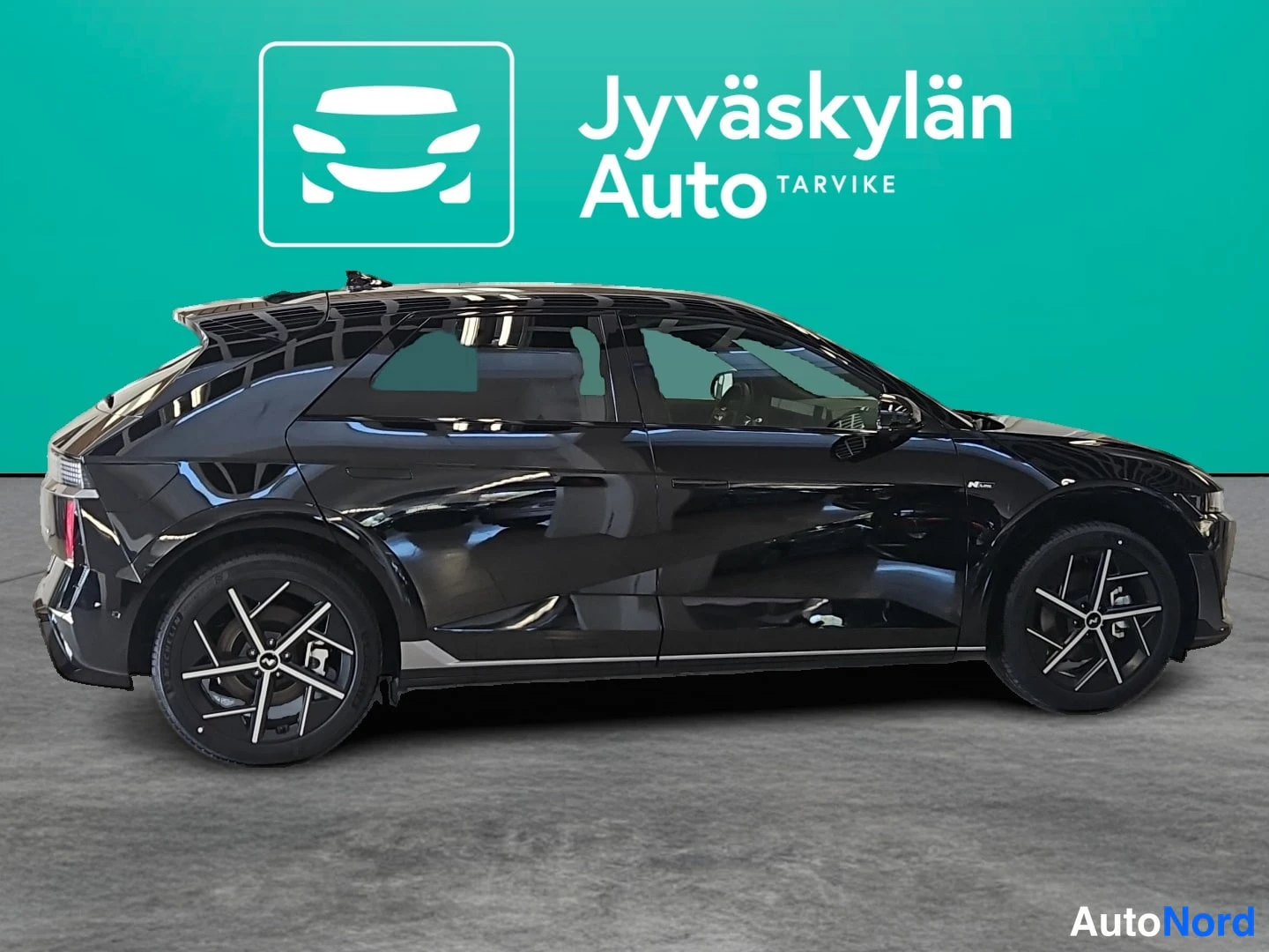 Musta Hyundai IONIQ 5 2026, sivulta, kuva 3