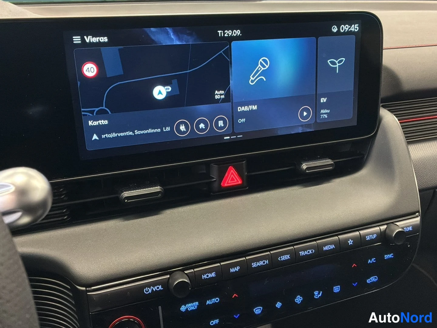 Punainen Hyundai IONIQ 5 2026, yksityiskohta, kuva 16