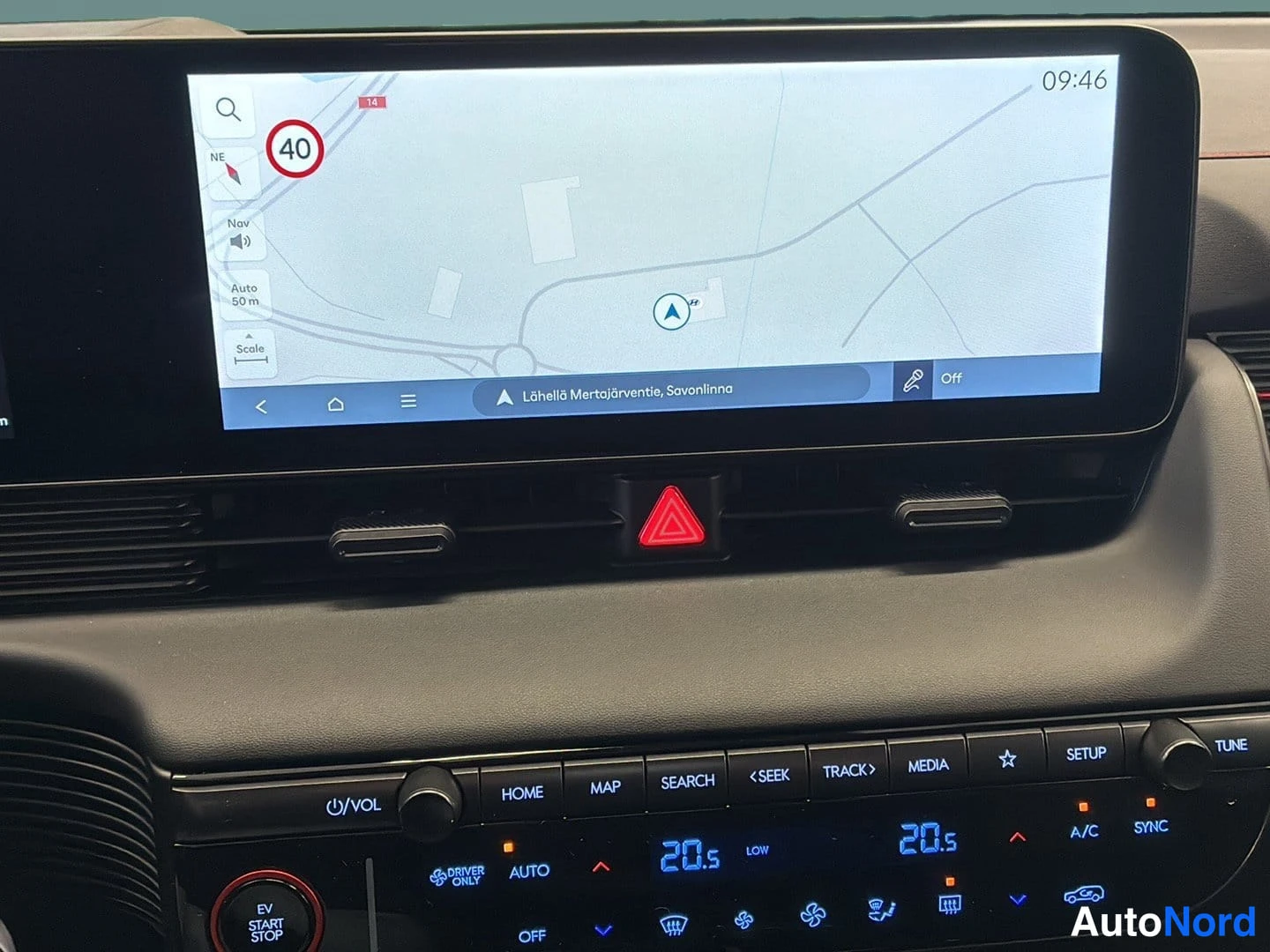 Punainen Hyundai IONIQ 5 2026, yksityiskohta, kuva 17