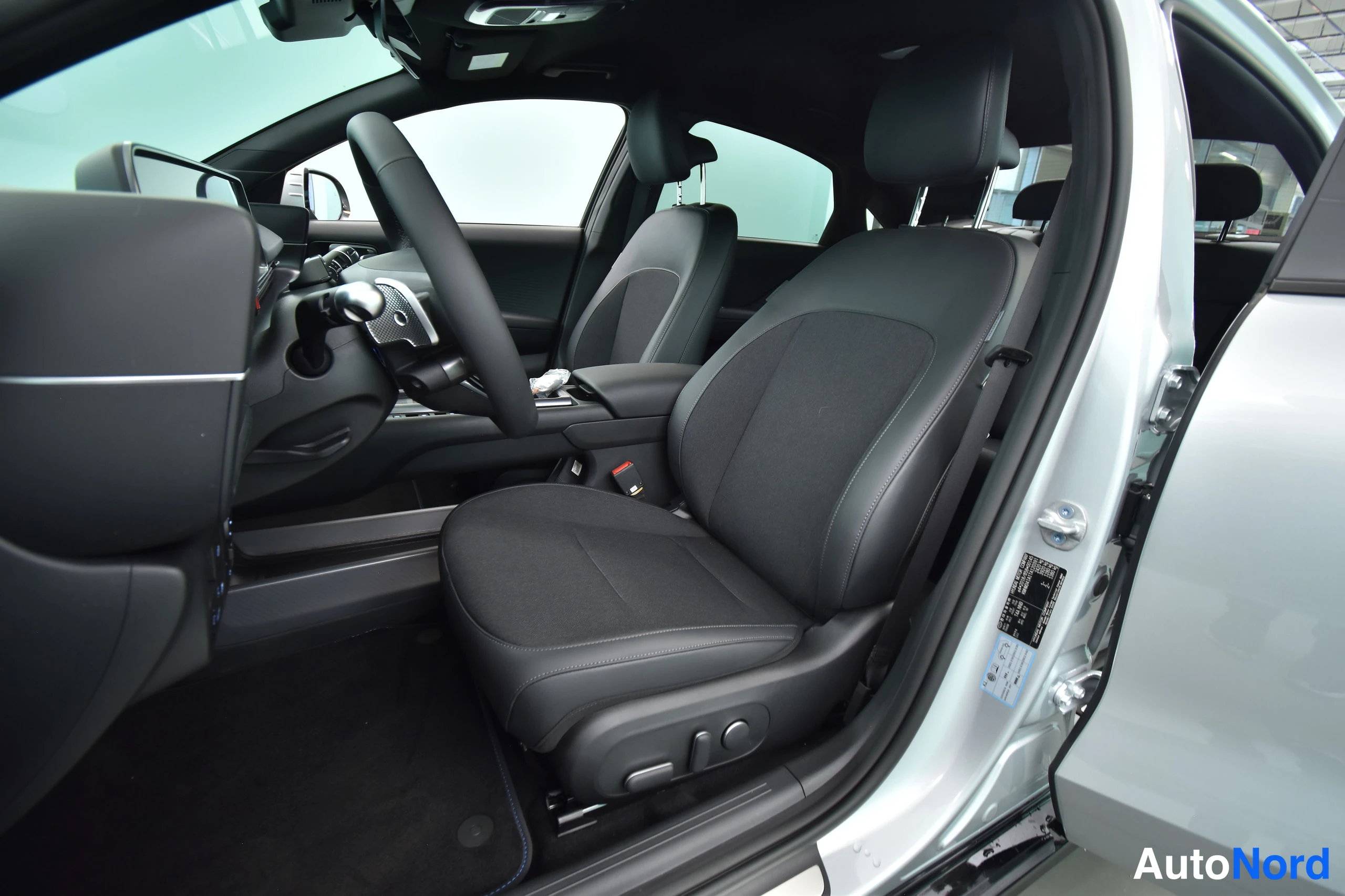 Harmaa Hyundai IONIQ 6 2026, etuistuimet, kuva 32
