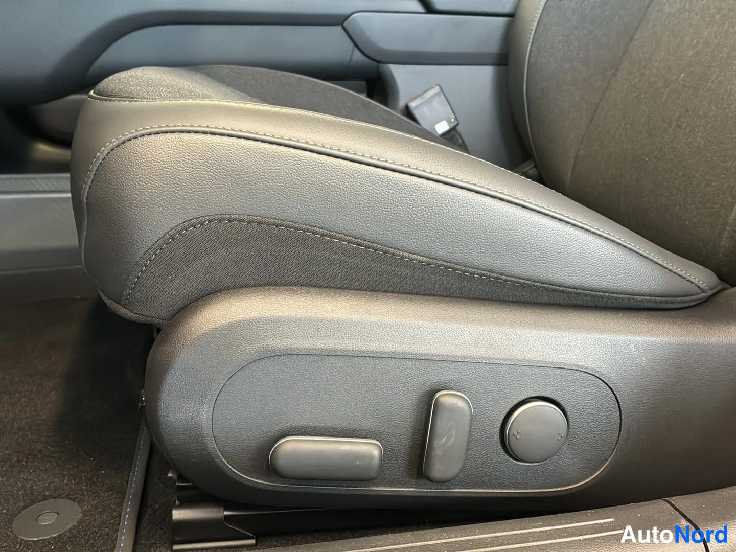 Harmaa Hyundai IONIQ 6 2026, etuistuimet, kuva 10