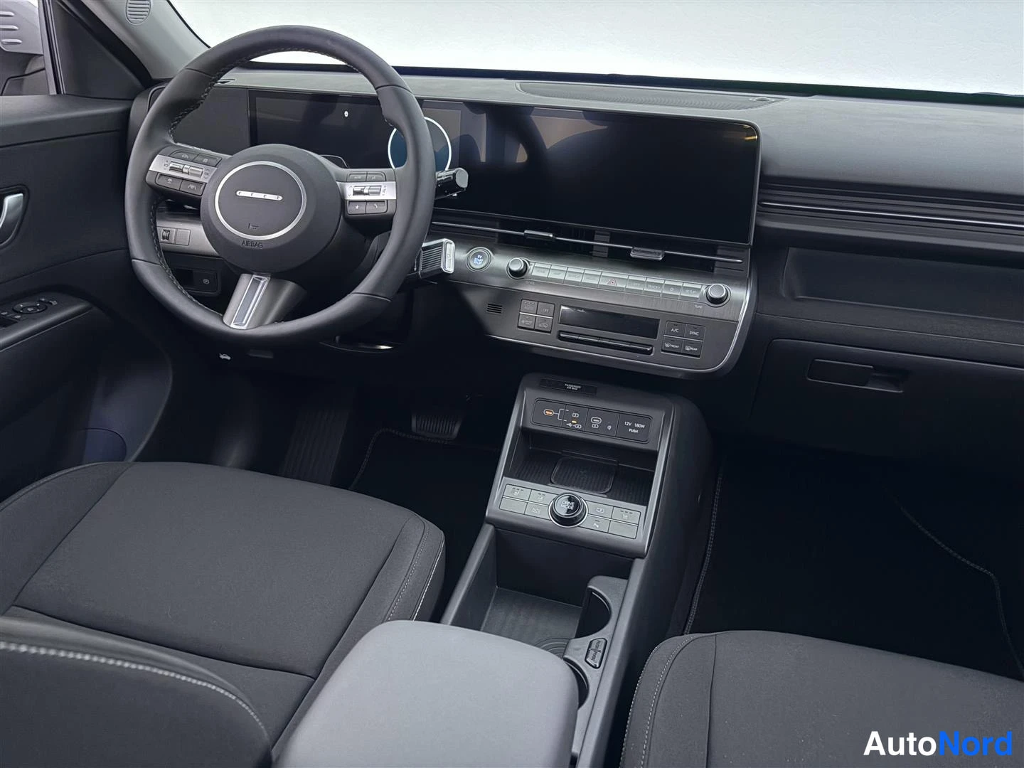 Hopea Hyundai KONA Electric 2026, ohjaamo, kuva 15