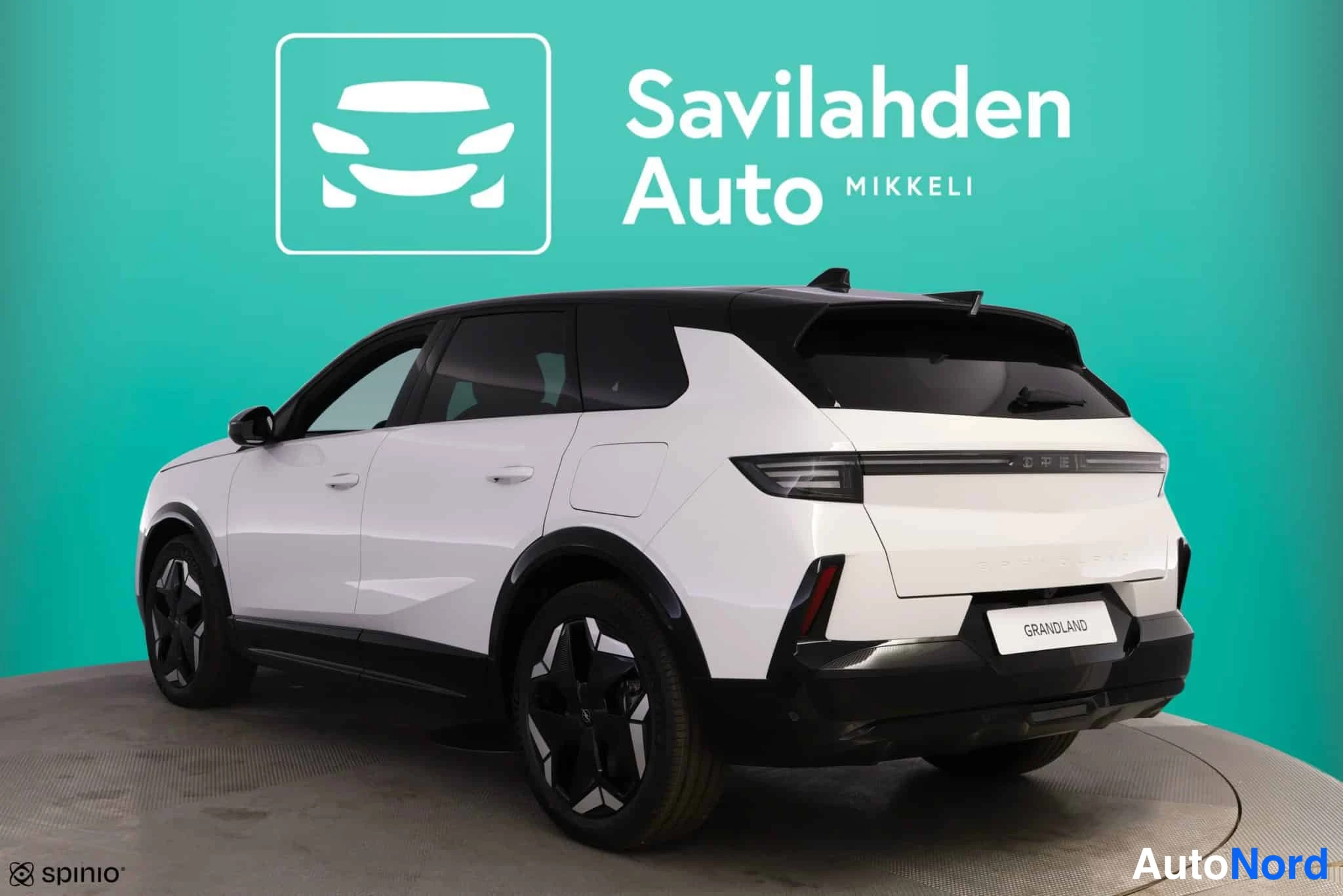 Valkoinen Opel Grandland 2026, takaviisto, kuva 9