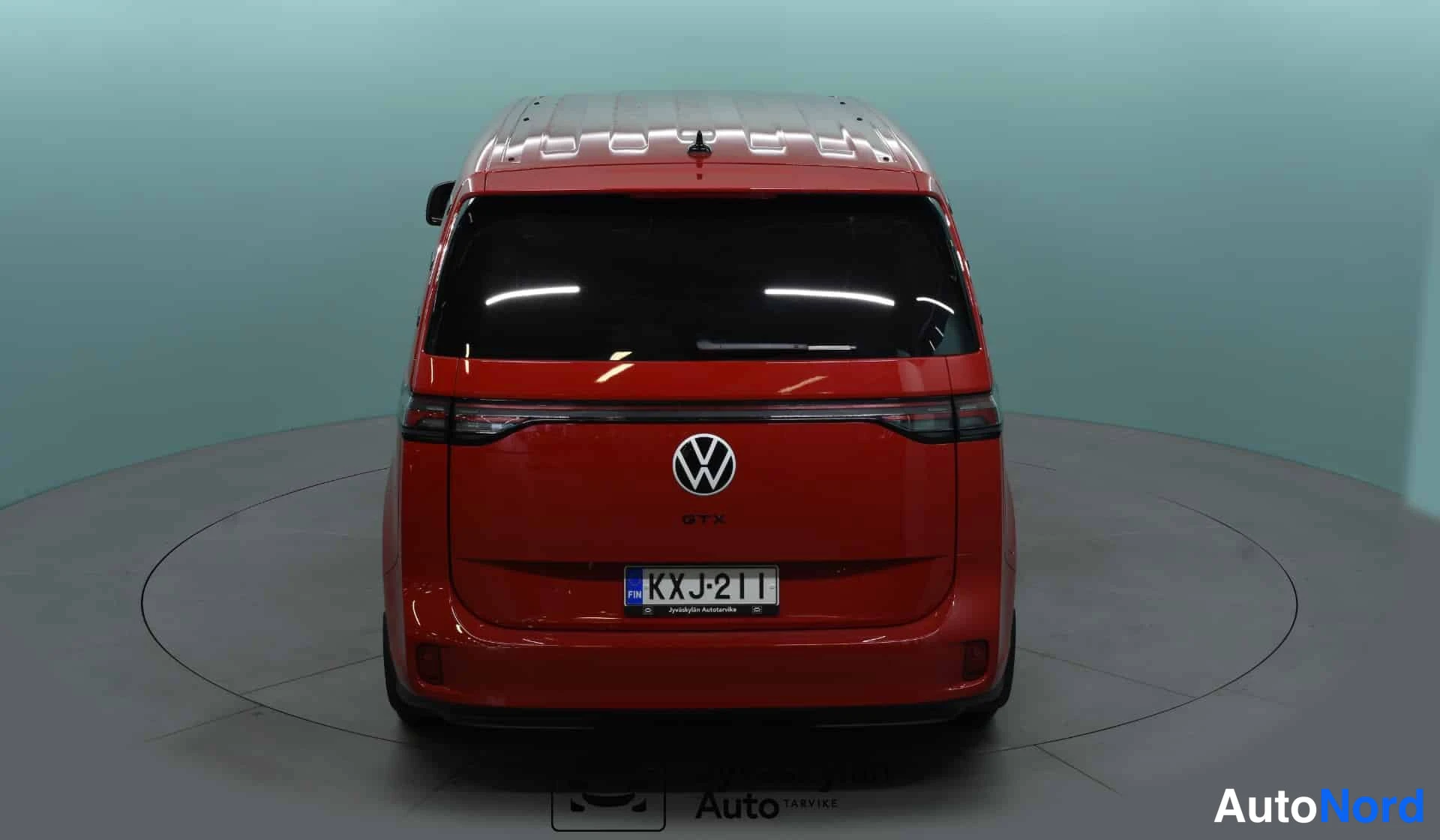 Punainen Volkswagen ID 2025, takaa, kuva 12