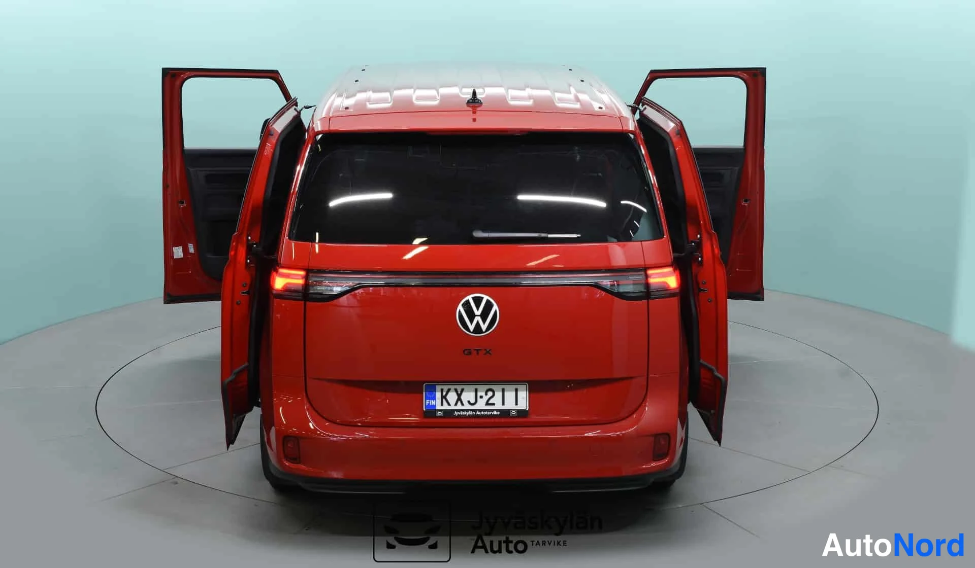Punainen Volkswagen ID 2025, takaa, kuva 11