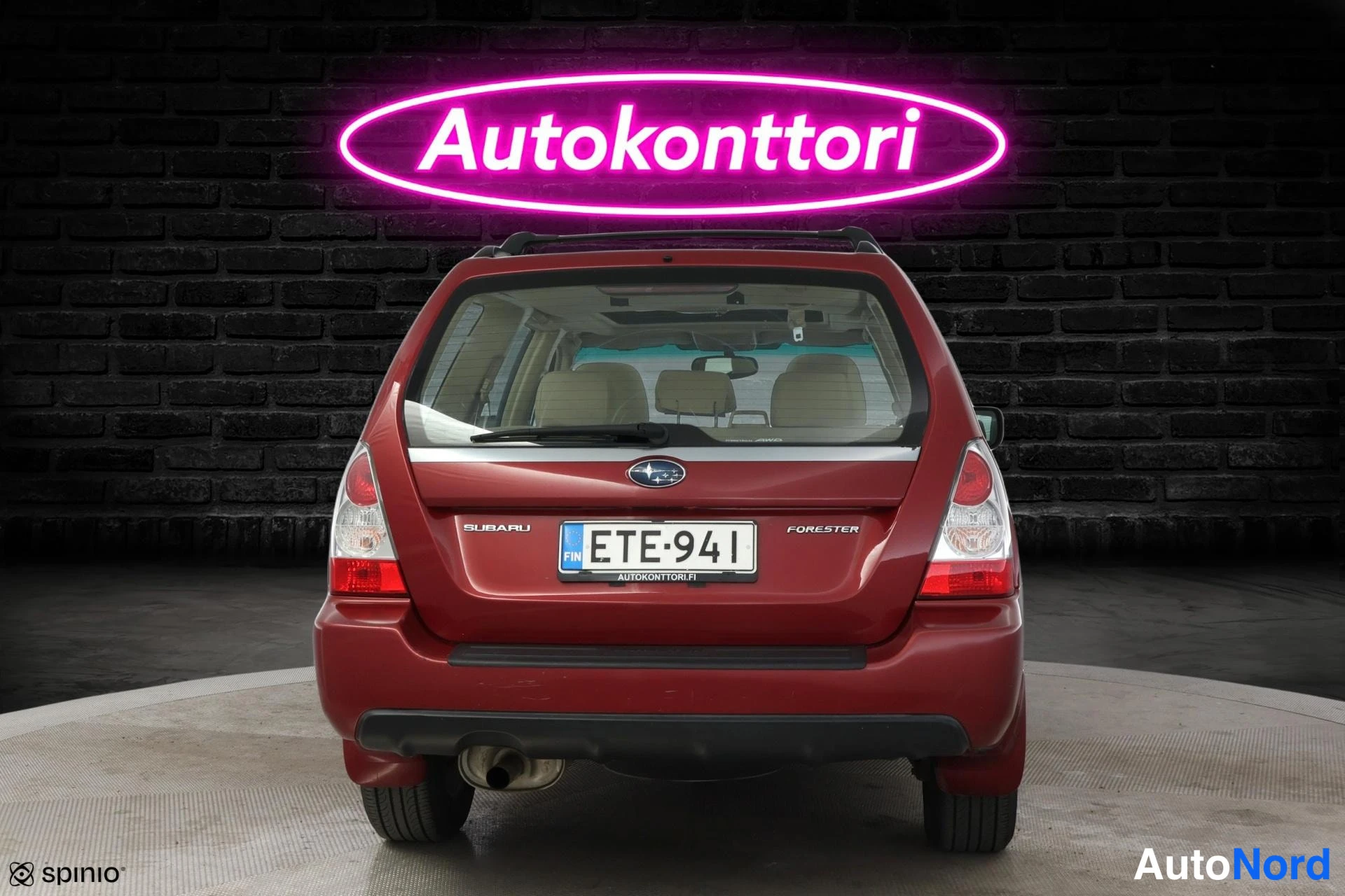 Punainen Subaru Forester 2005, takaa, kuva 6