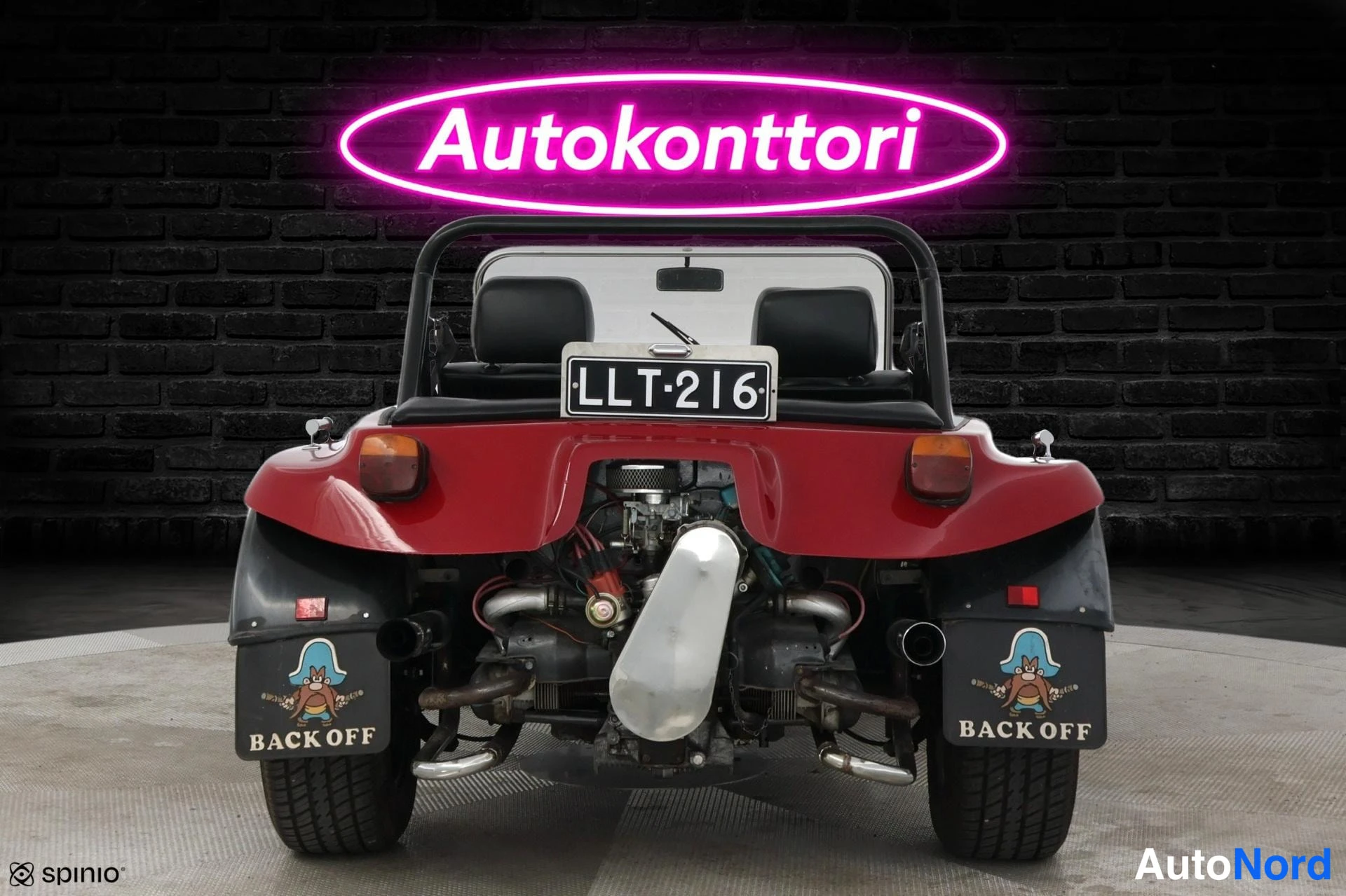 Punainen Volkswagen Kupla 1969, takaa, kuva 9